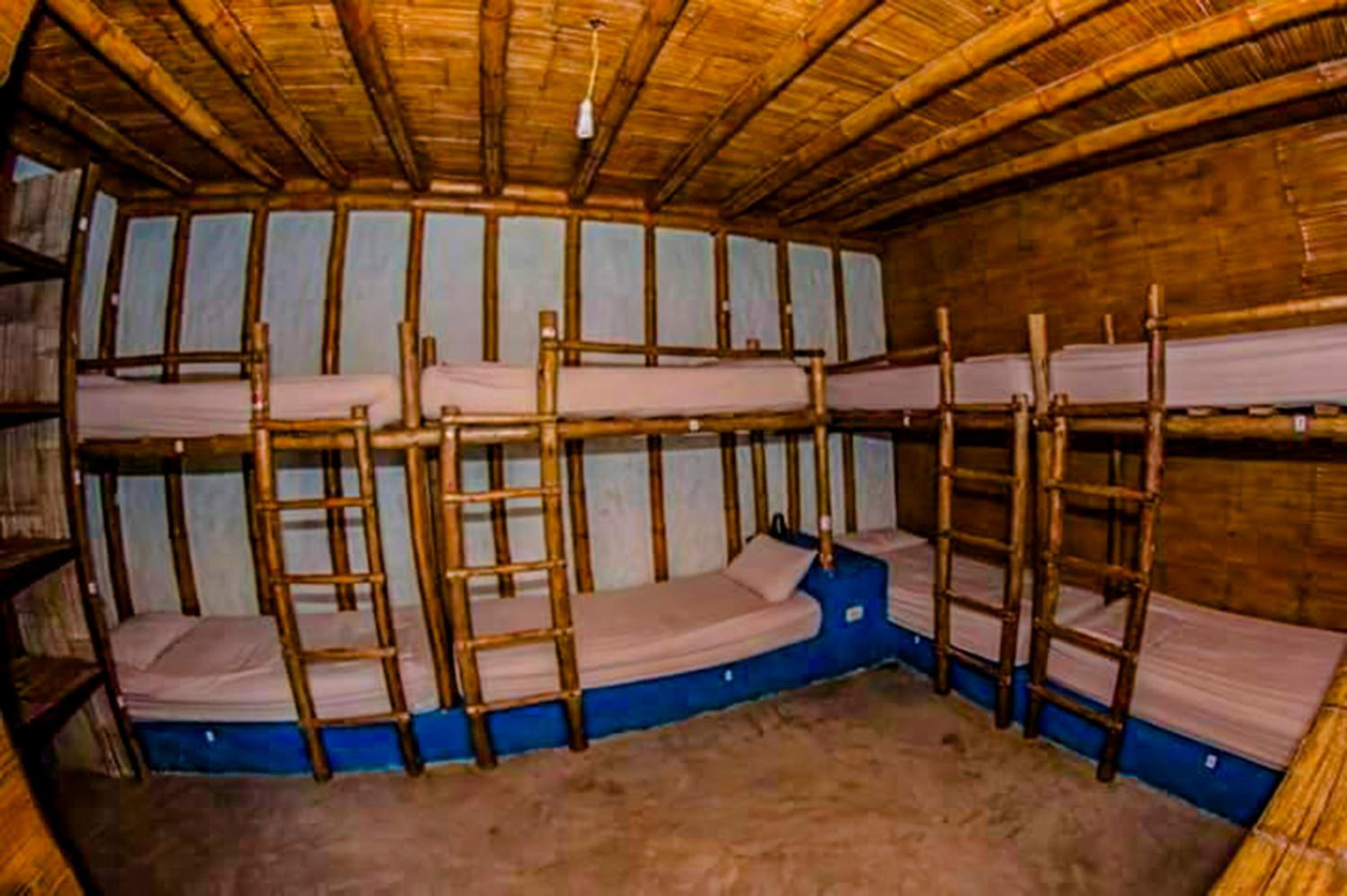 Bed in 6-Bed Mixed Dormitory Room photo 2
