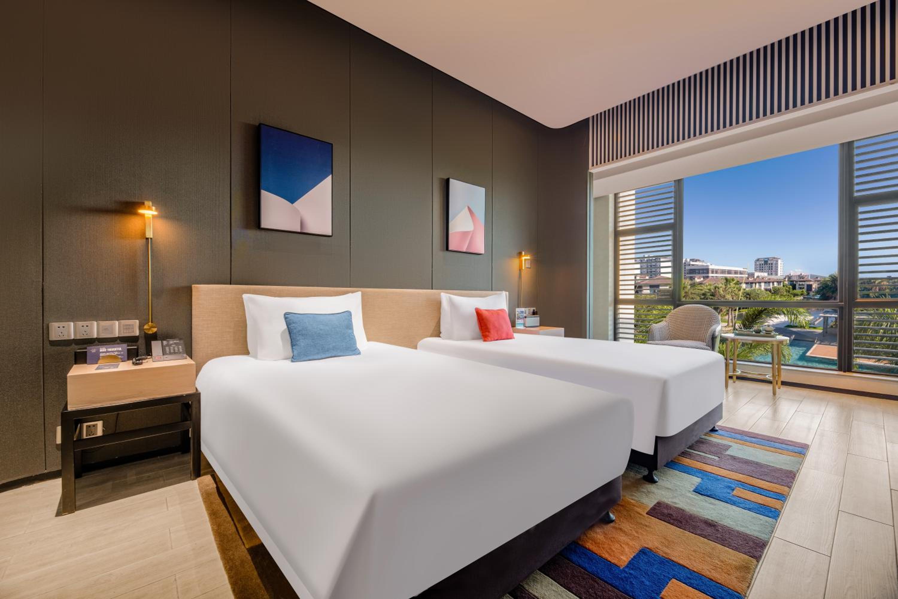 Premium Lake View Twin Room
