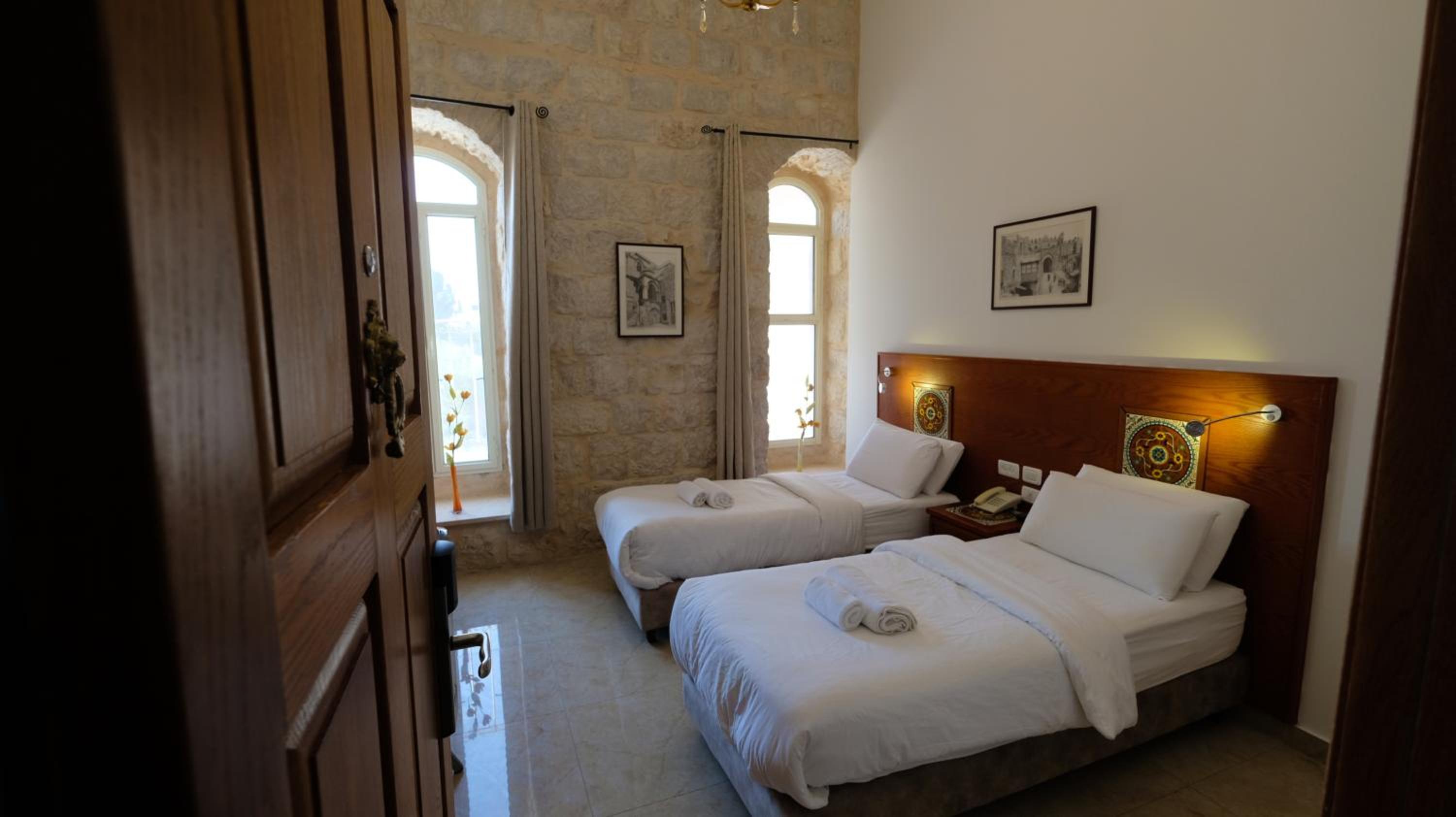 Superior Twin Room - Photo 11