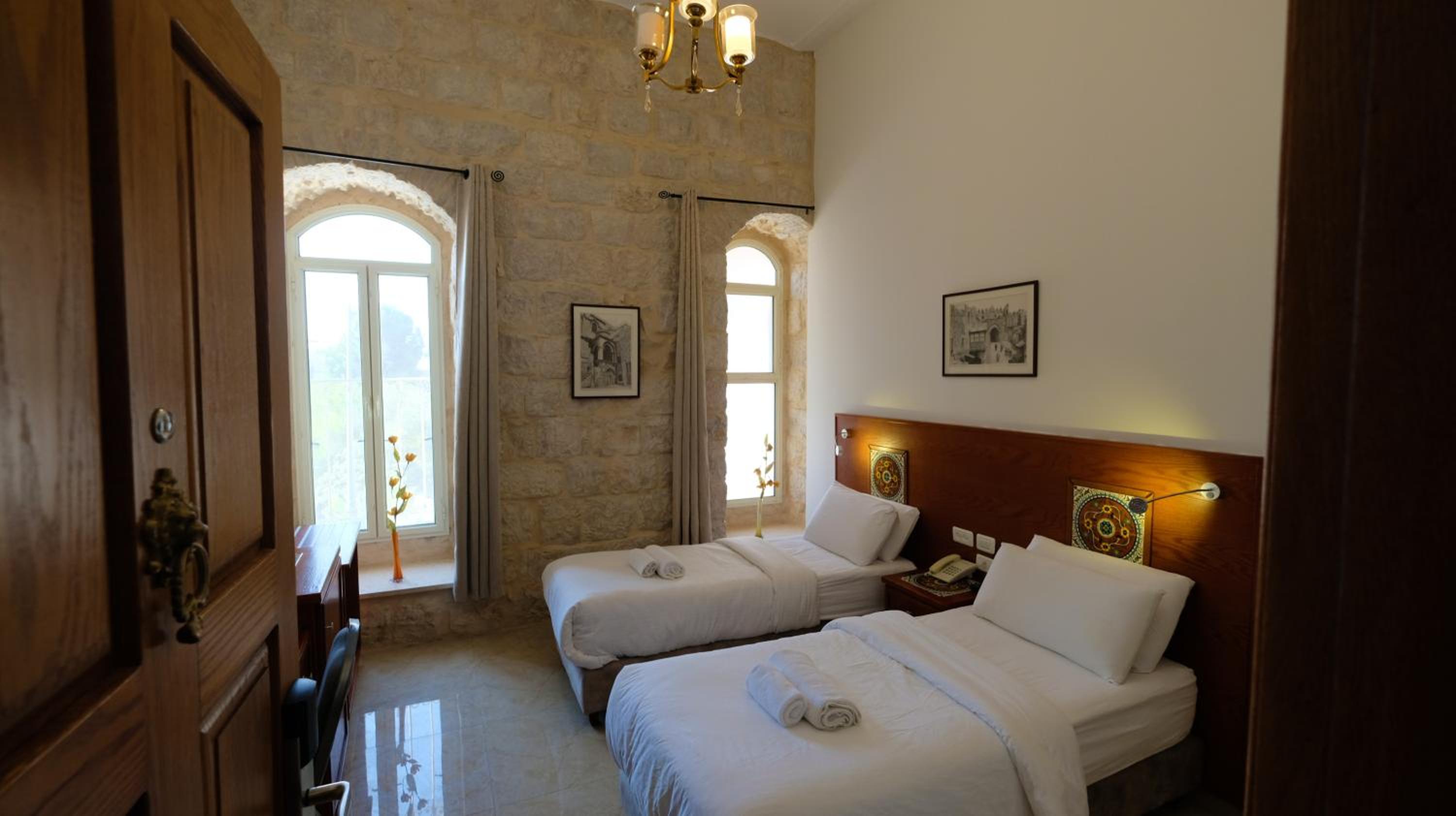 Superior Twin Room - Photo 8