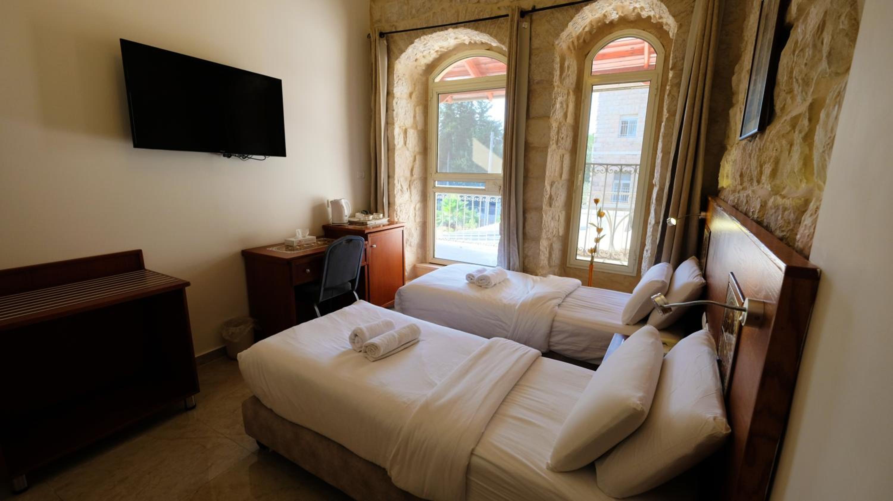 Superior Twin Room - Photo 6