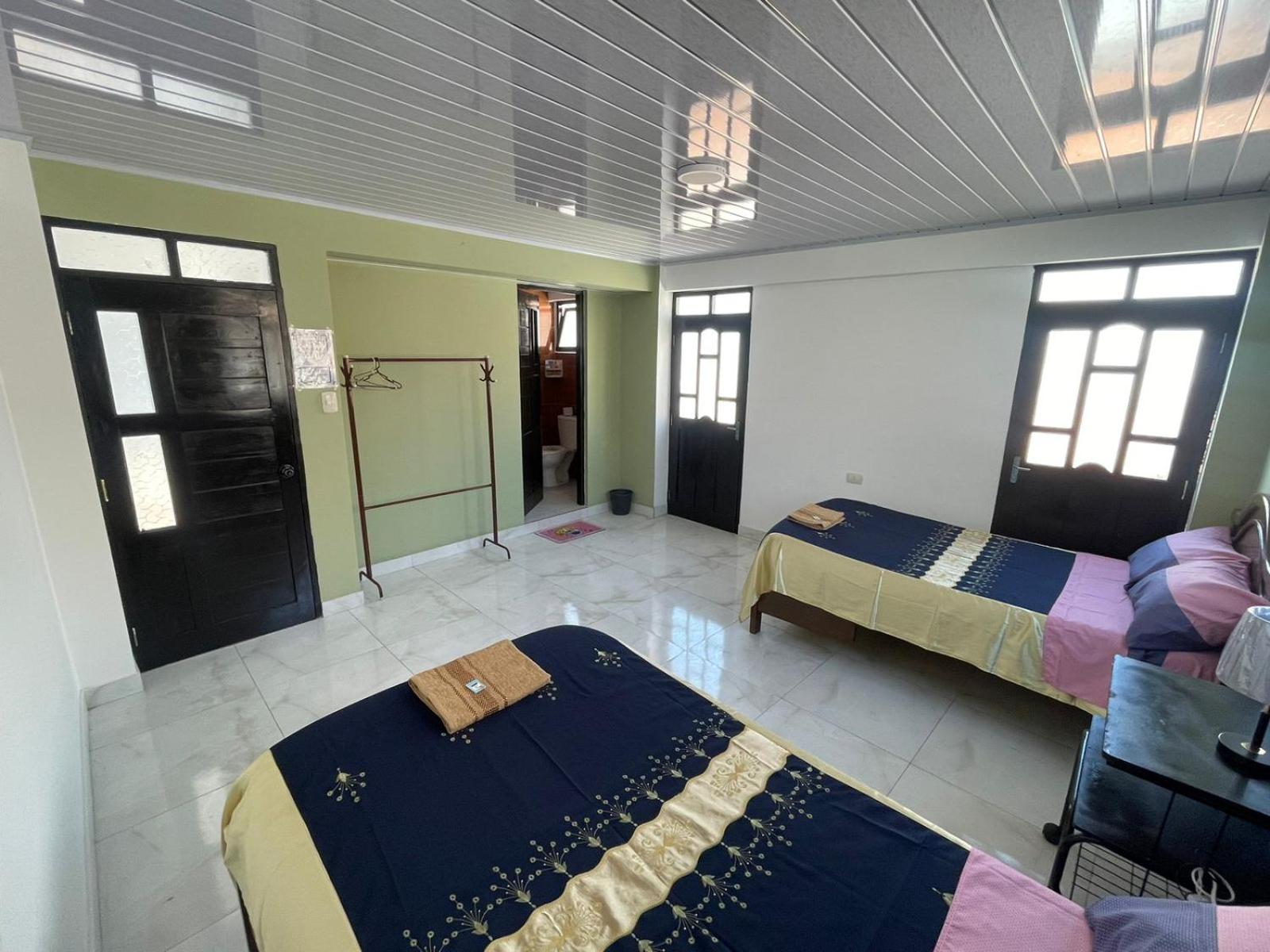 Twin Room With Private Bathroom photo 2