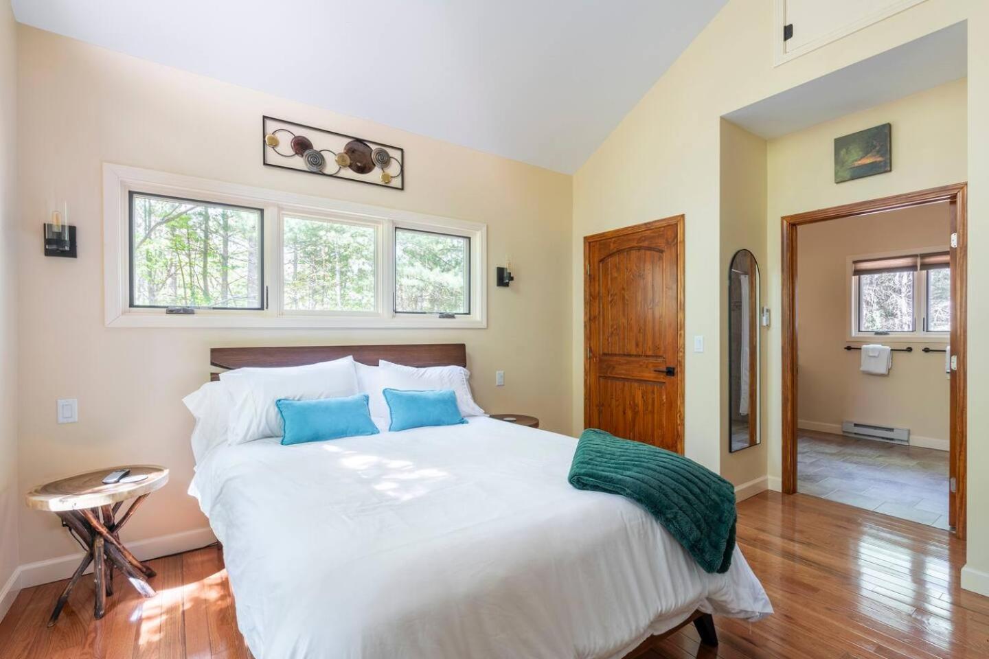 One-Bedroom House photo 1