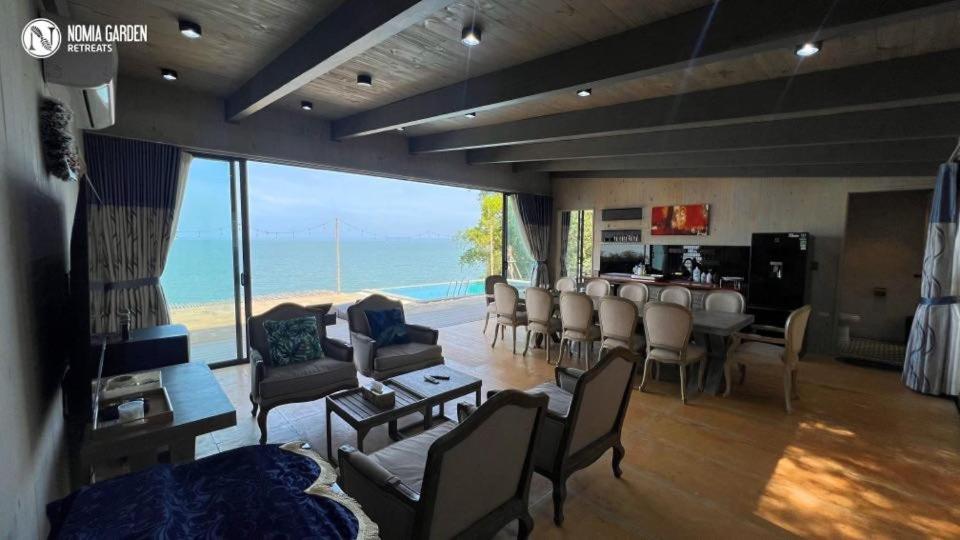 Two-Bedroom Villa - Photo 2