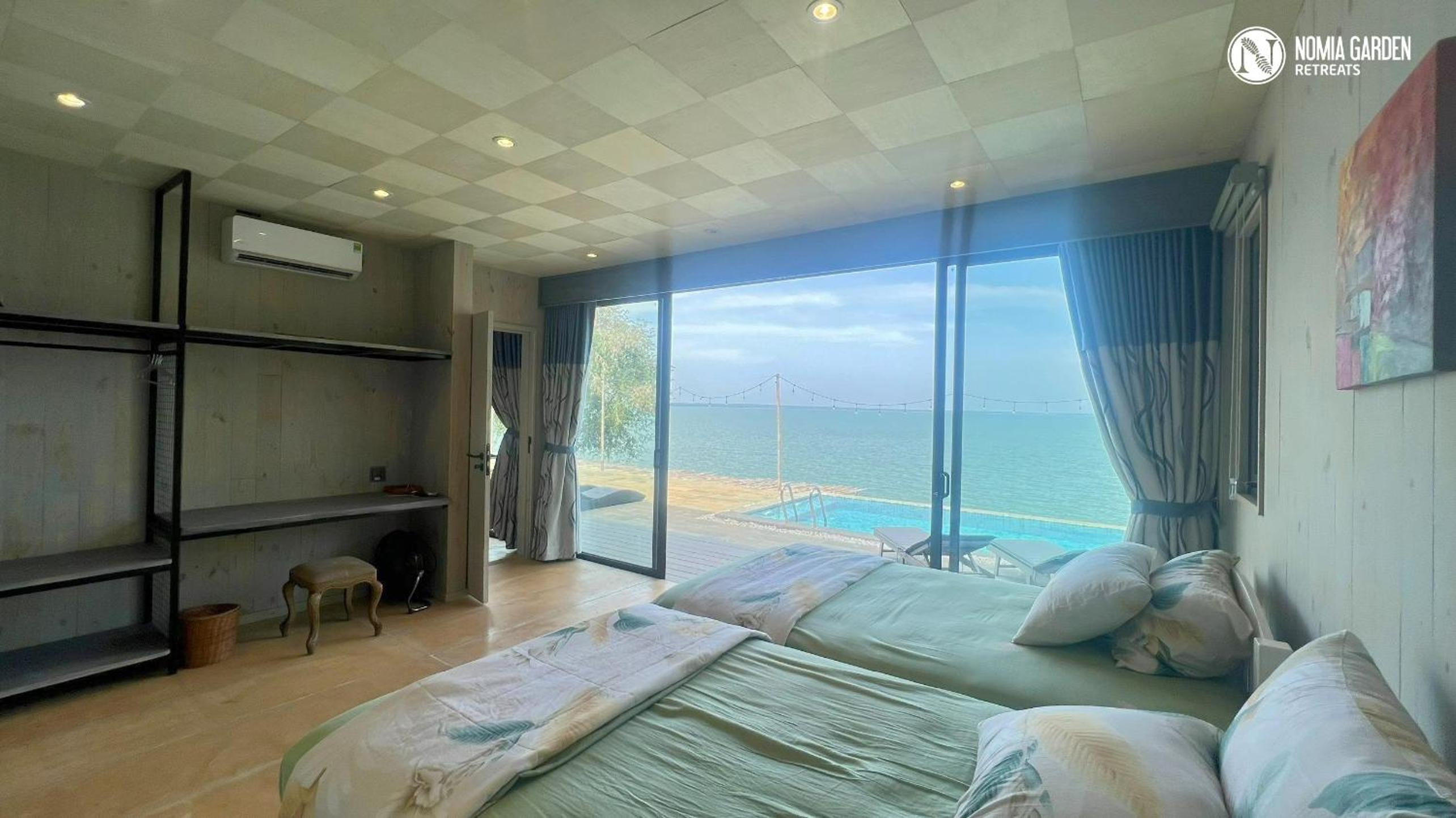 Two-Bedroom Villa - Photo 7