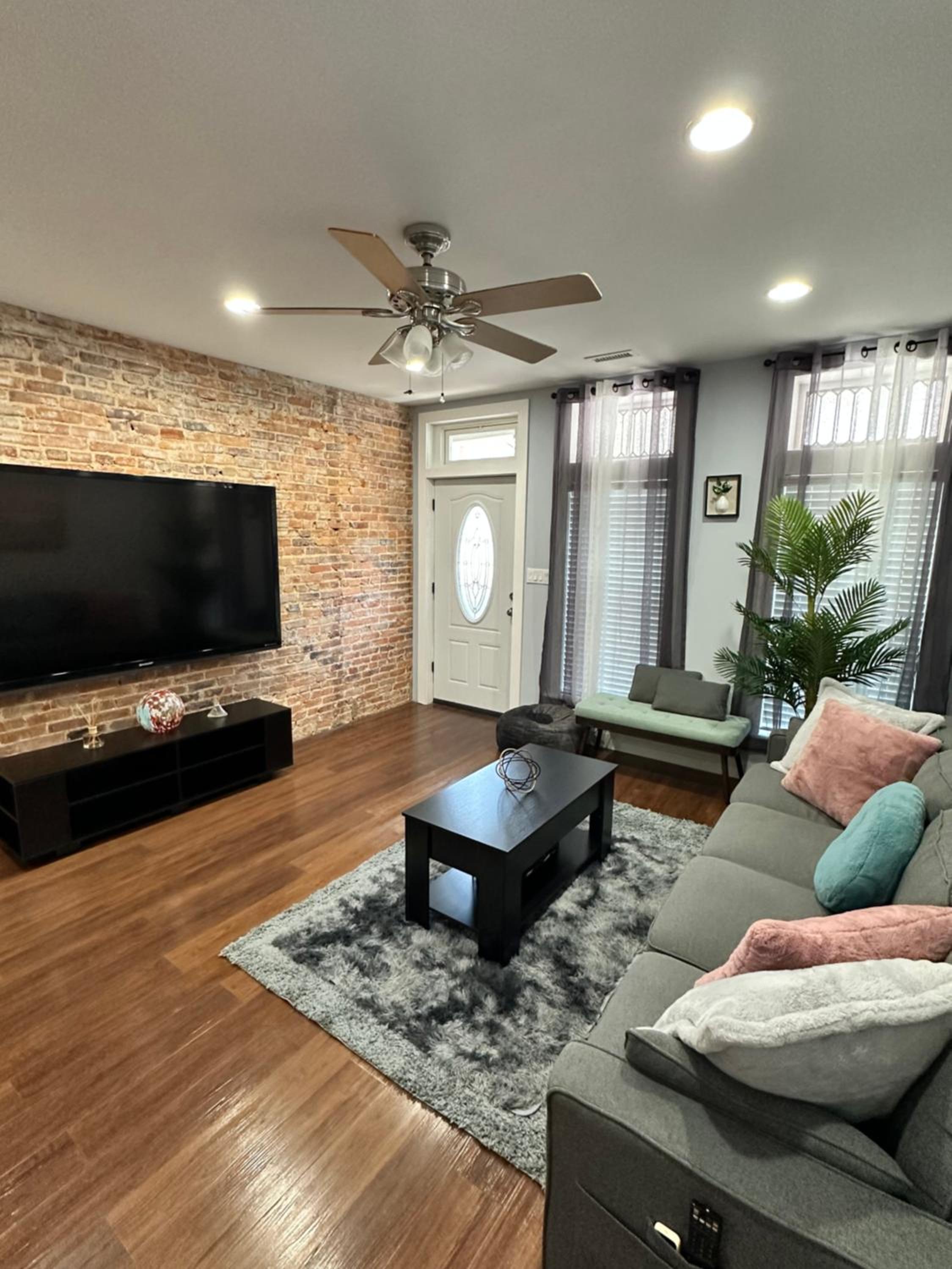 Four-Bedroom House photo 1