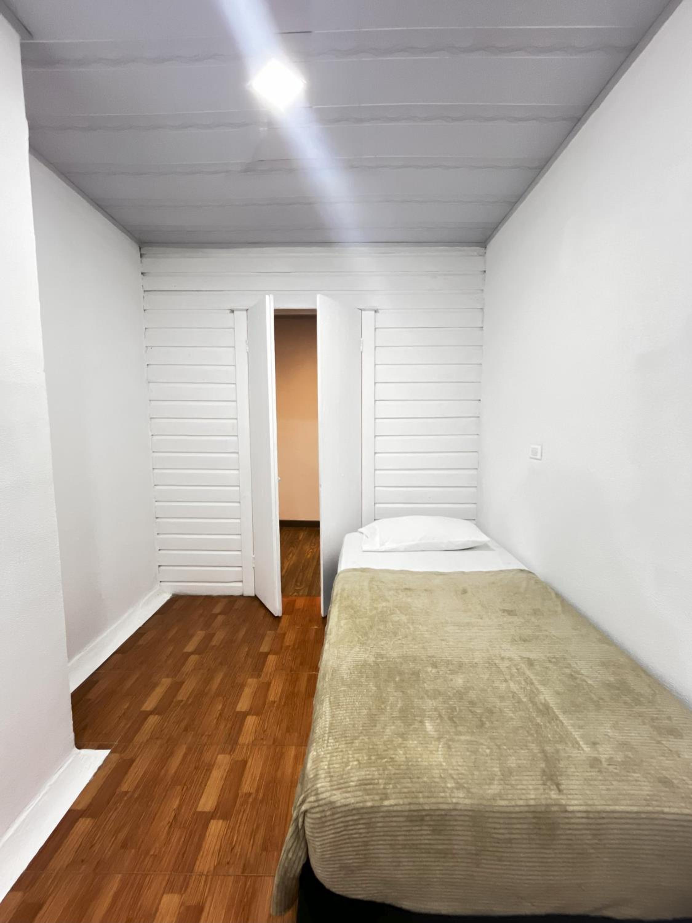 Three-Bedroom Apartment photo 2