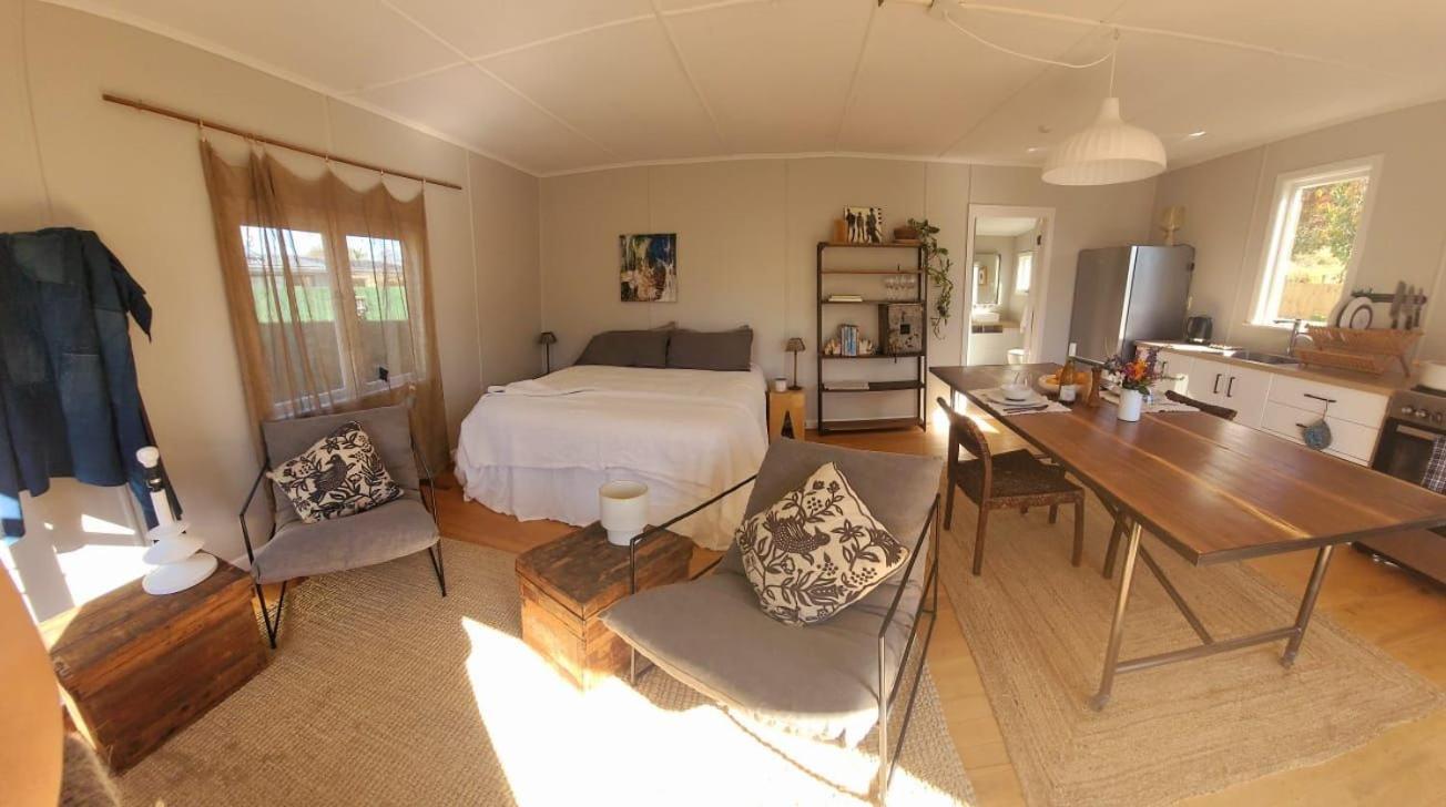 One-Bedroom House photo 1