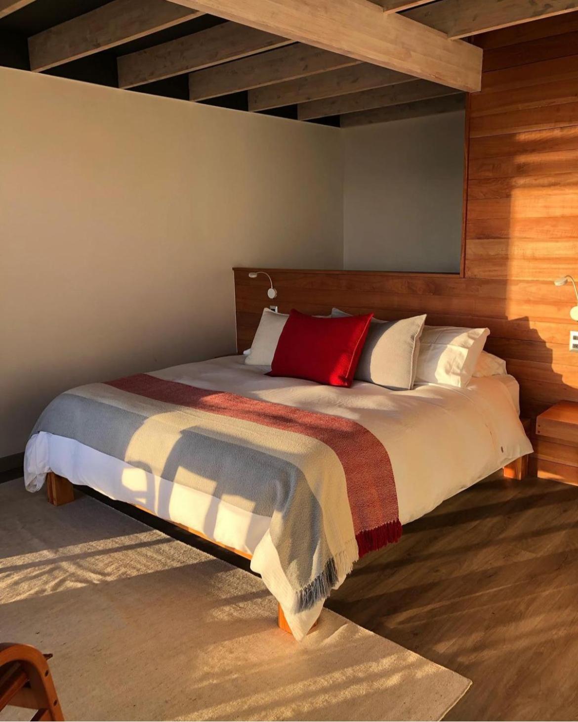 Deluxe Suite with Sea View photo 1