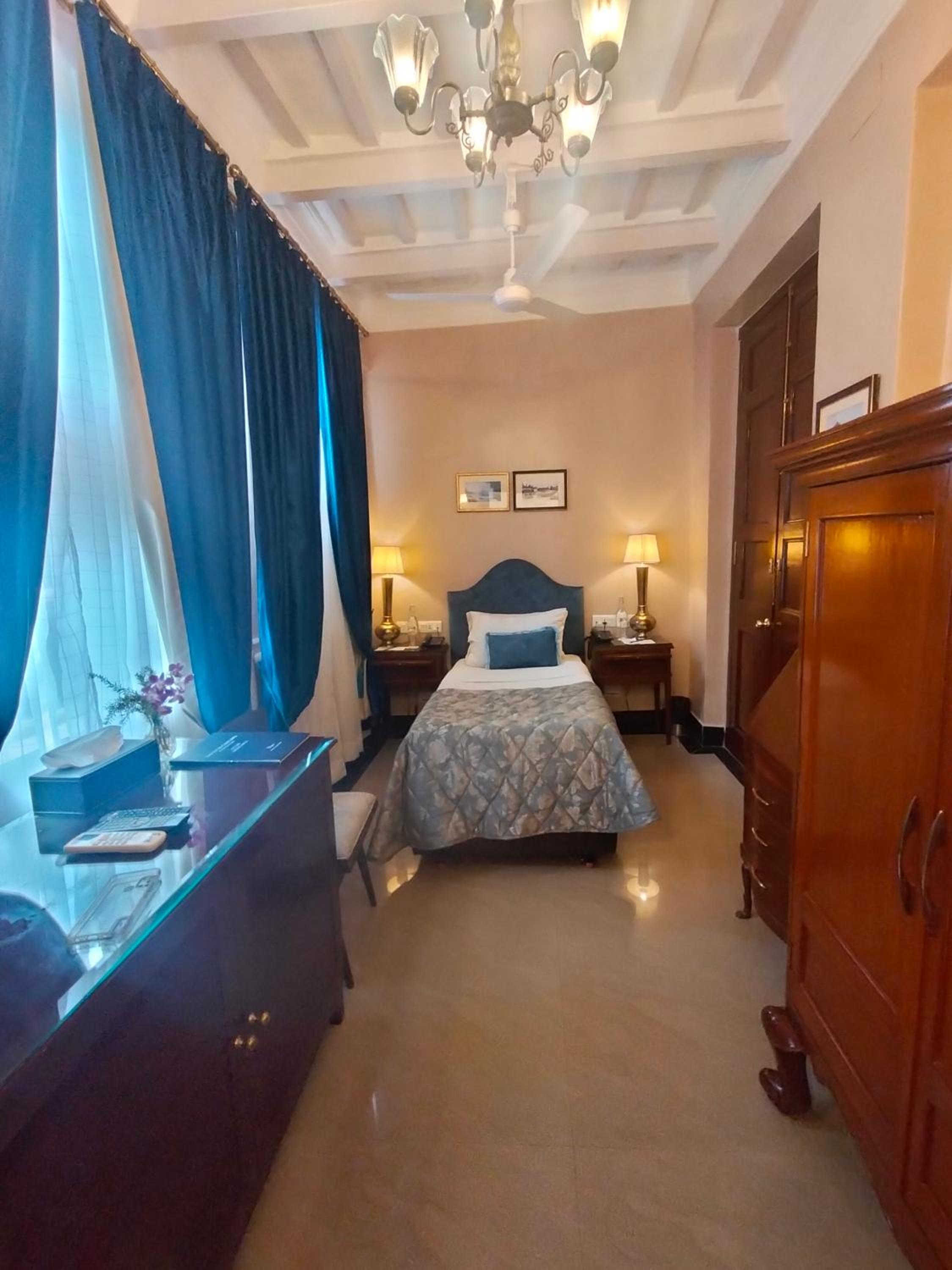 Deluxe Single Room