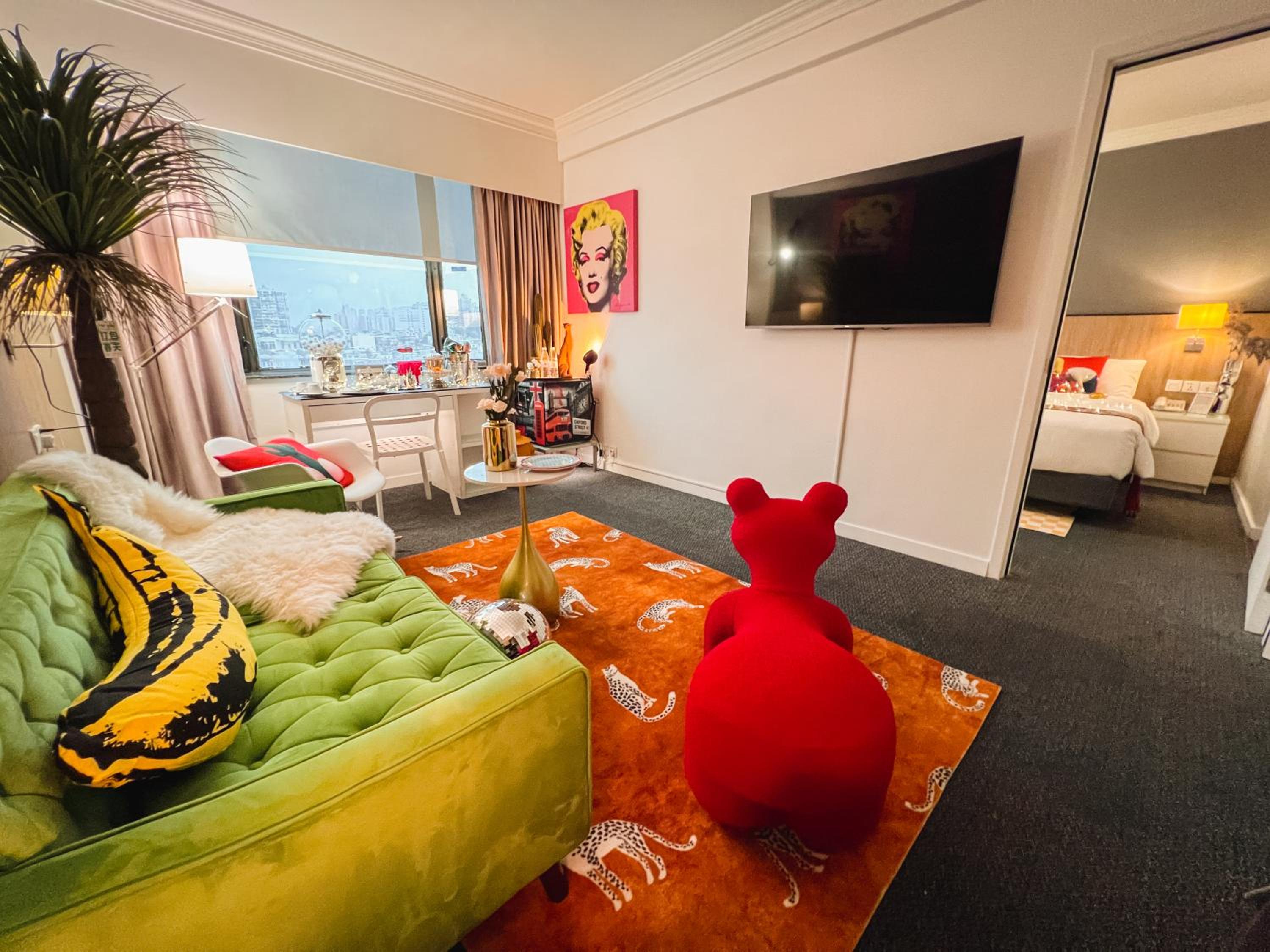 Deluxe Suite photo 2