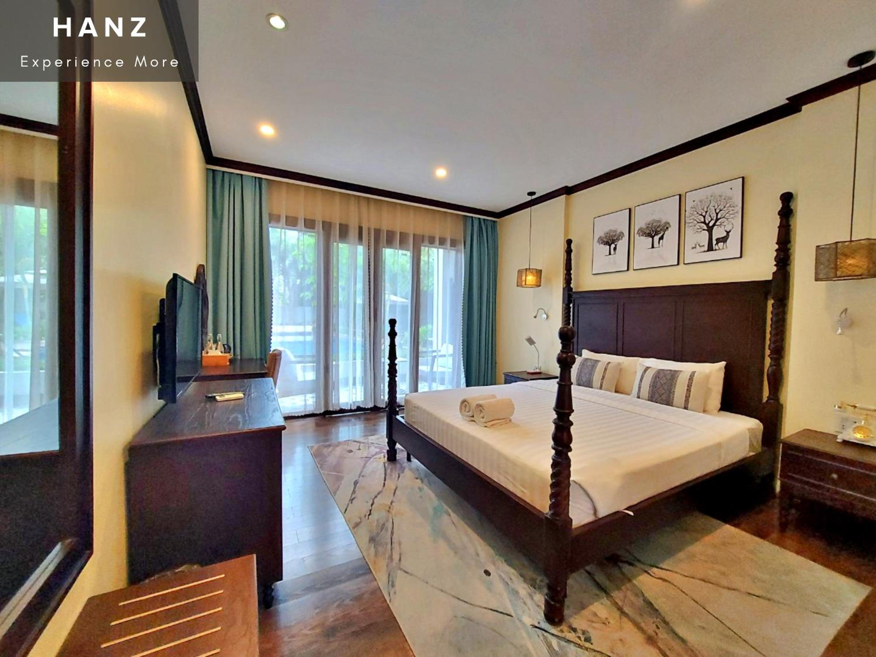 Double Room With Pool View - Photo 1