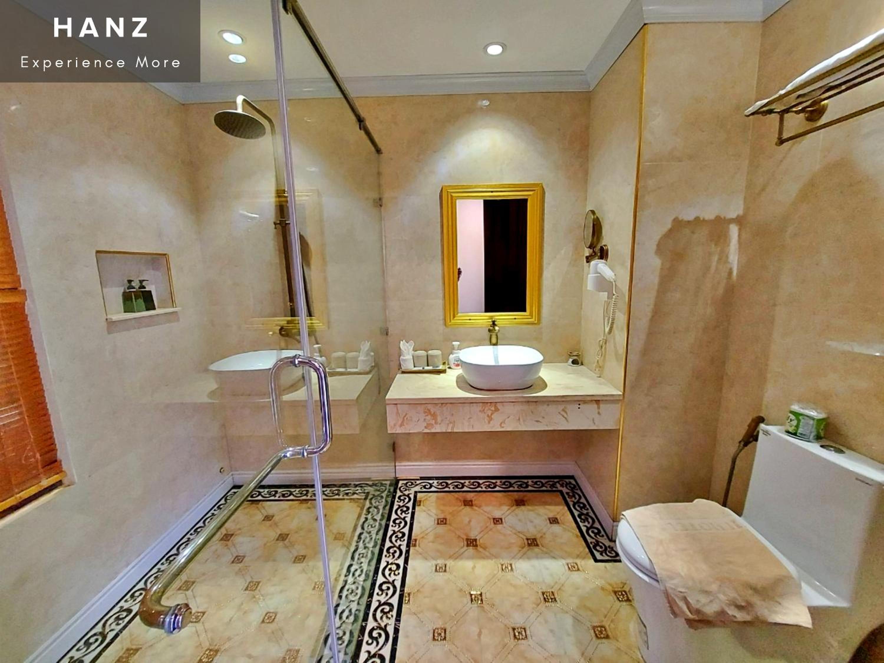 Twin Room - Photo 2