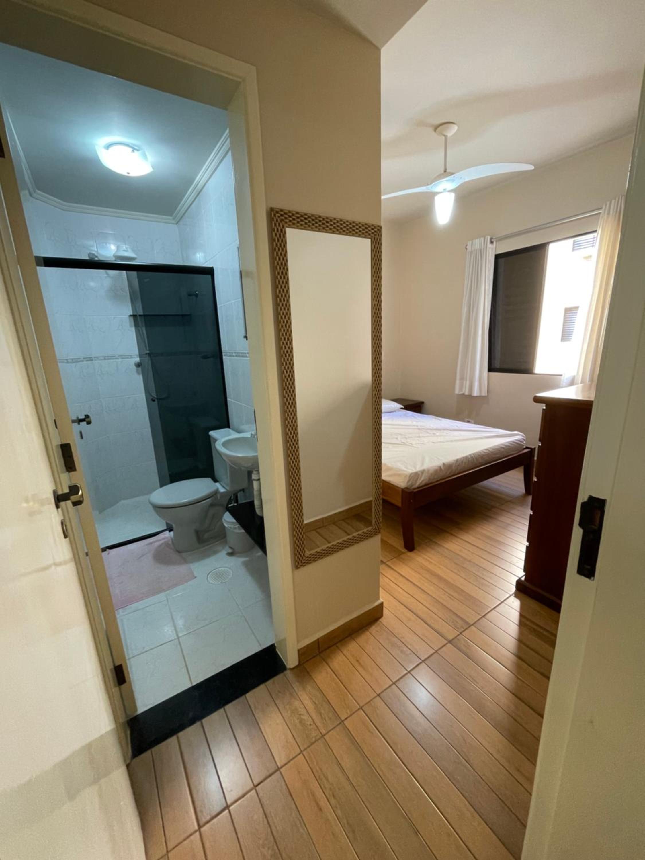 Two-Bedroom Apartment with Balcony photo 3