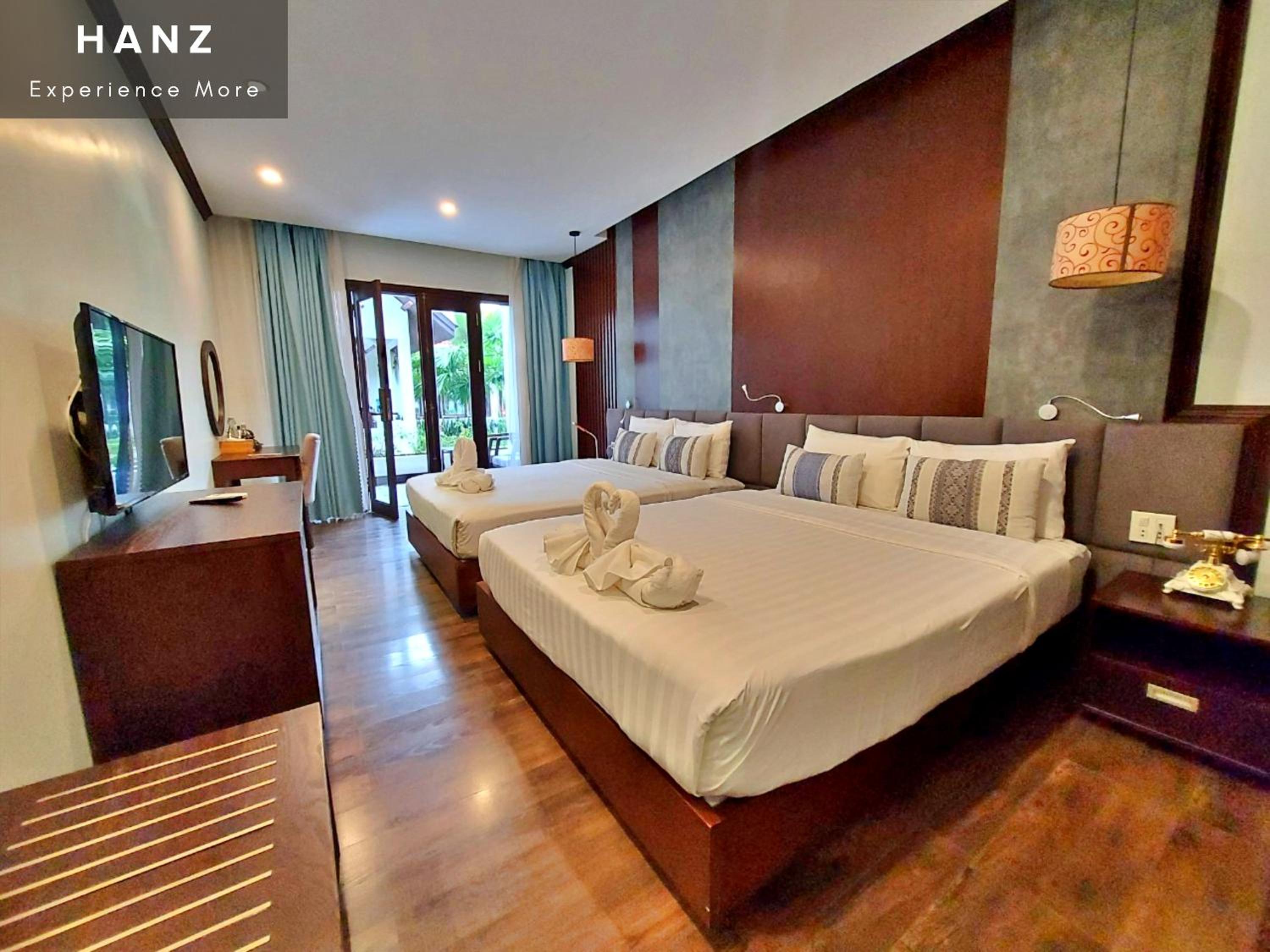 Family Room - Photo 1