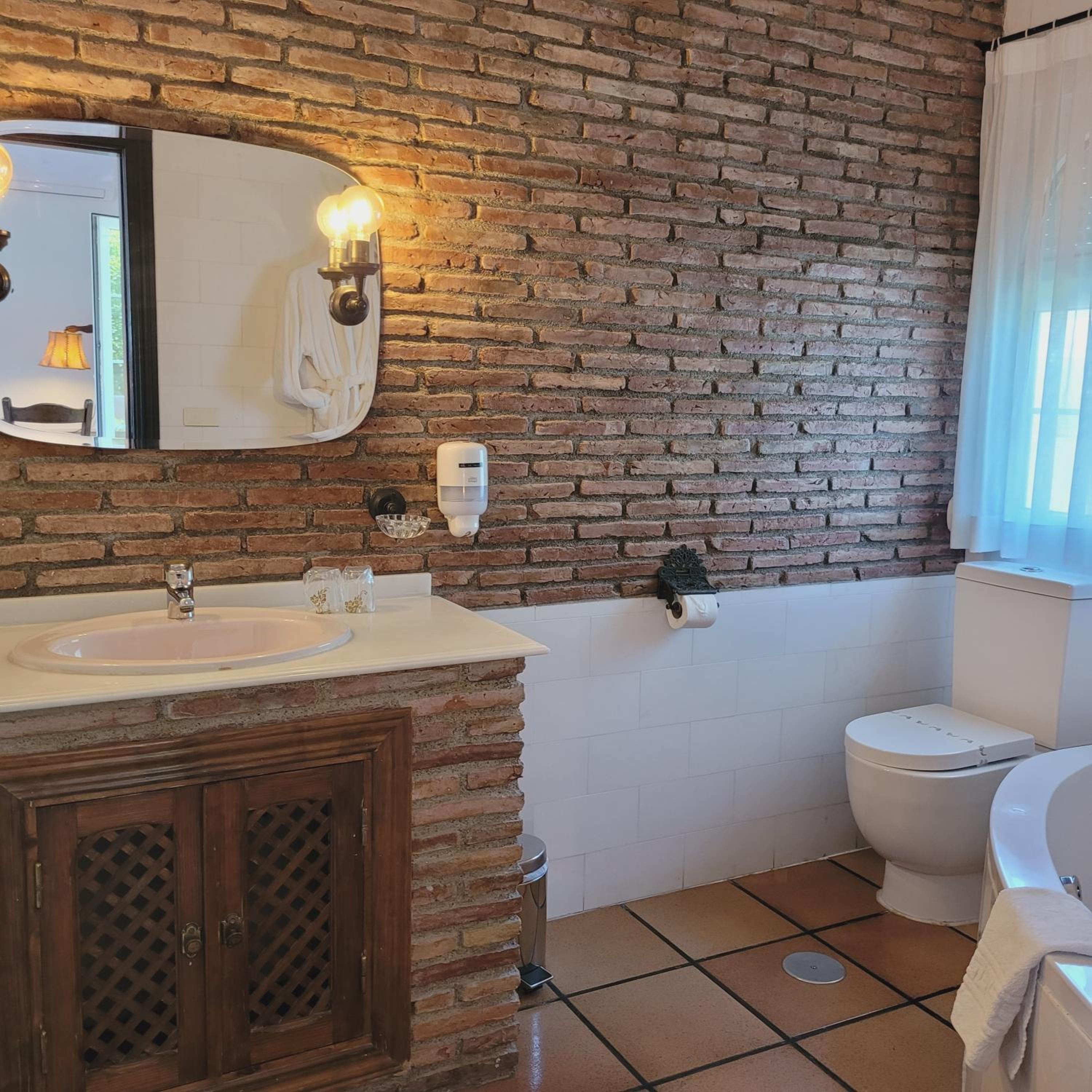 Junior Suite - Photo 12
