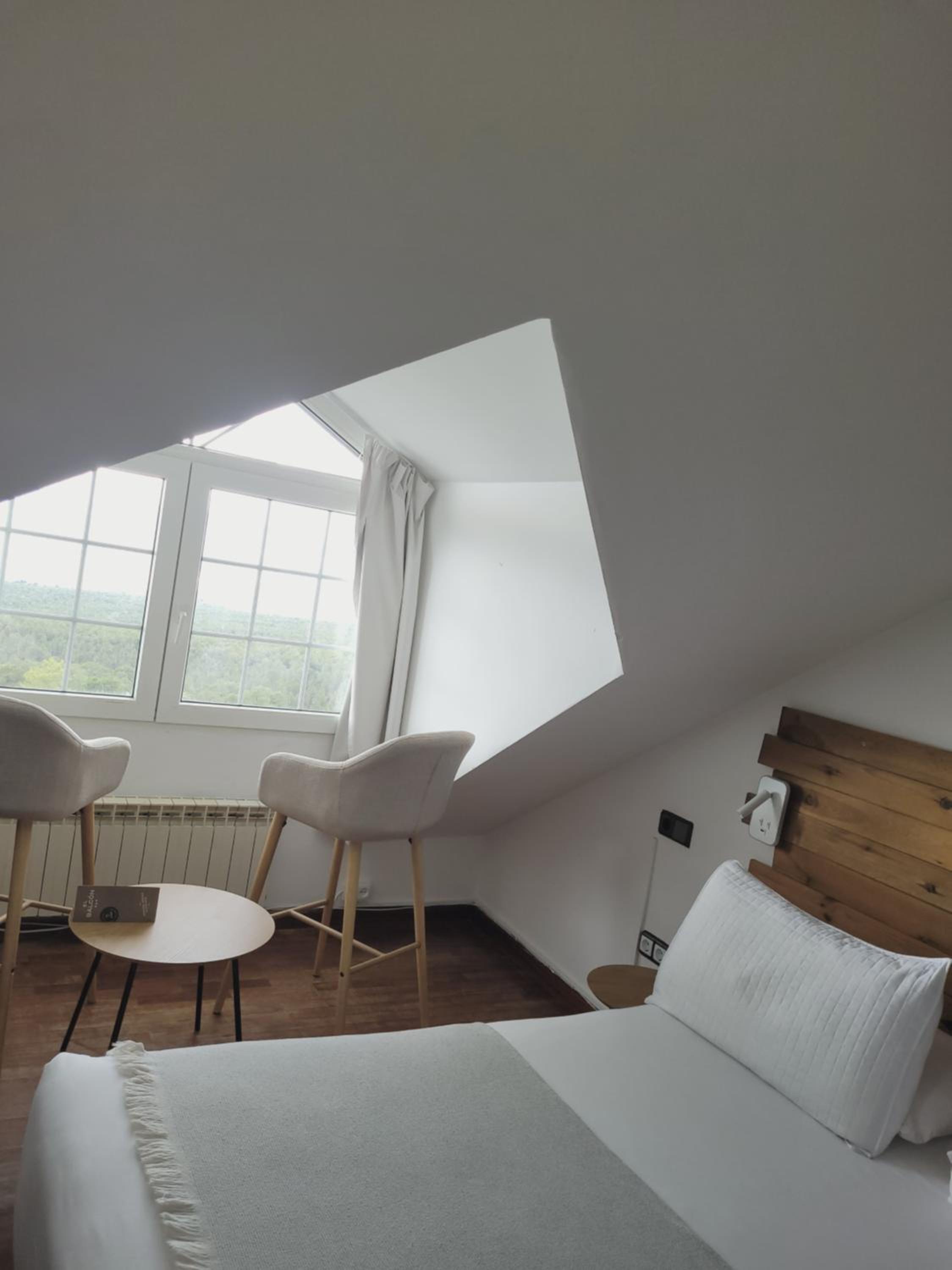 Double Room with Mountain View - Photo 2