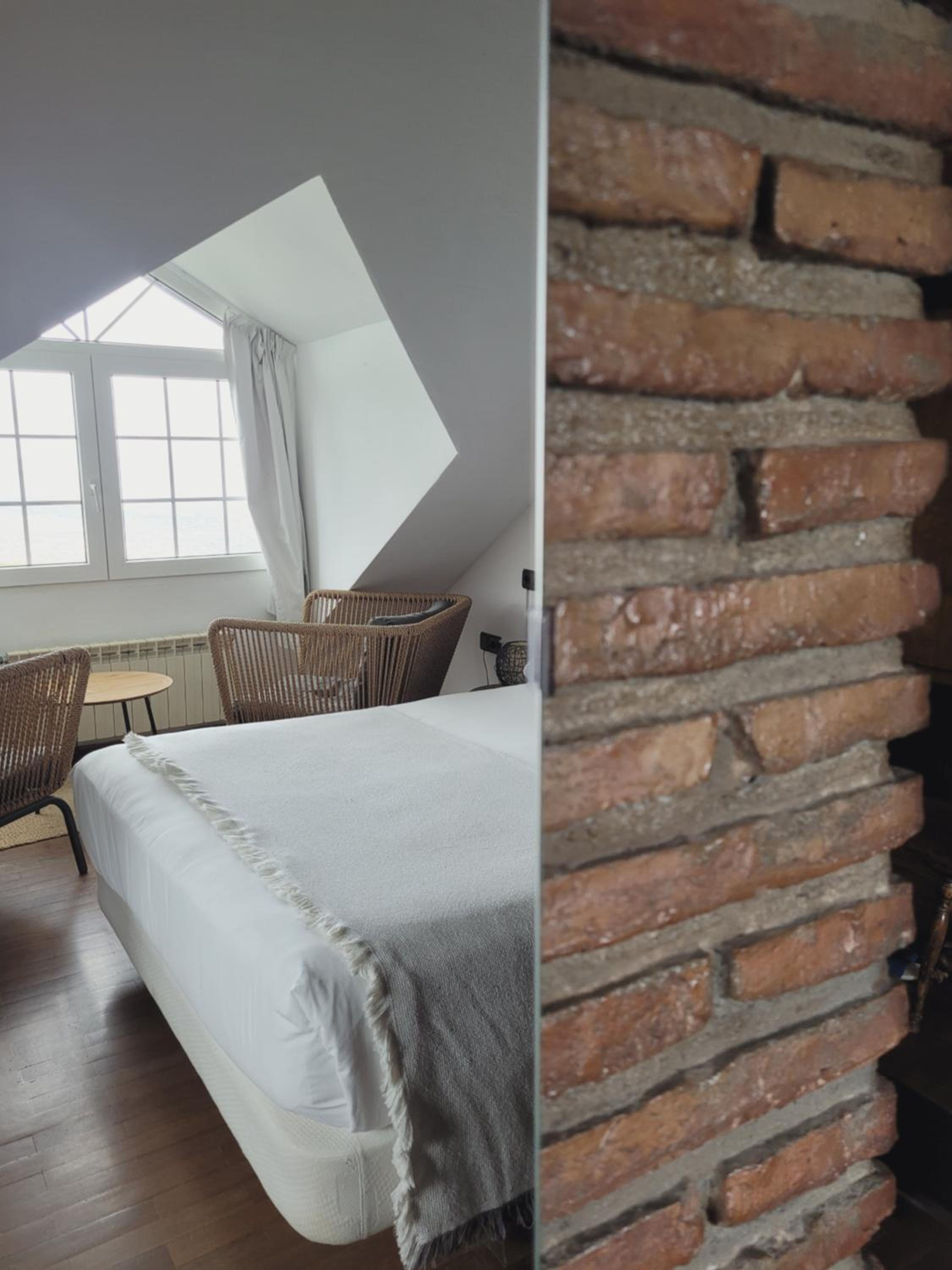 Double Room with Mountain View - Photo 3