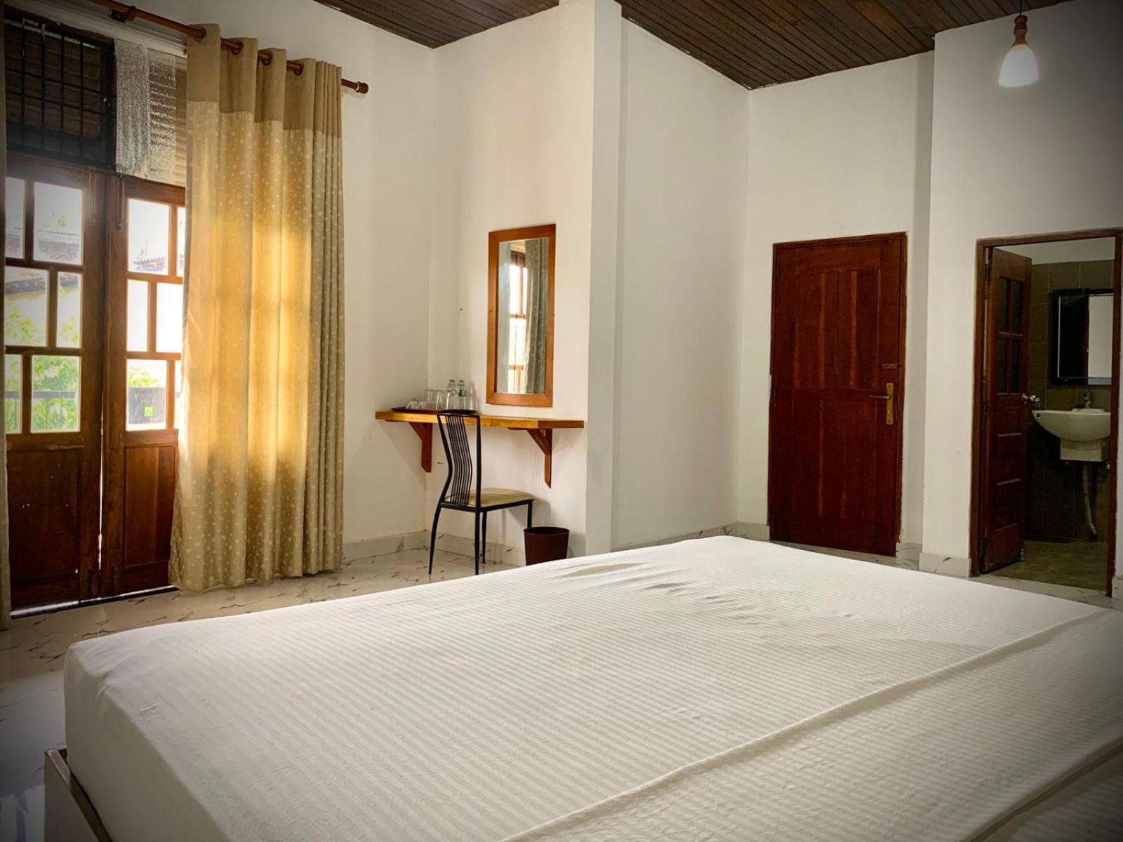 Deluxe Double Room photo 3