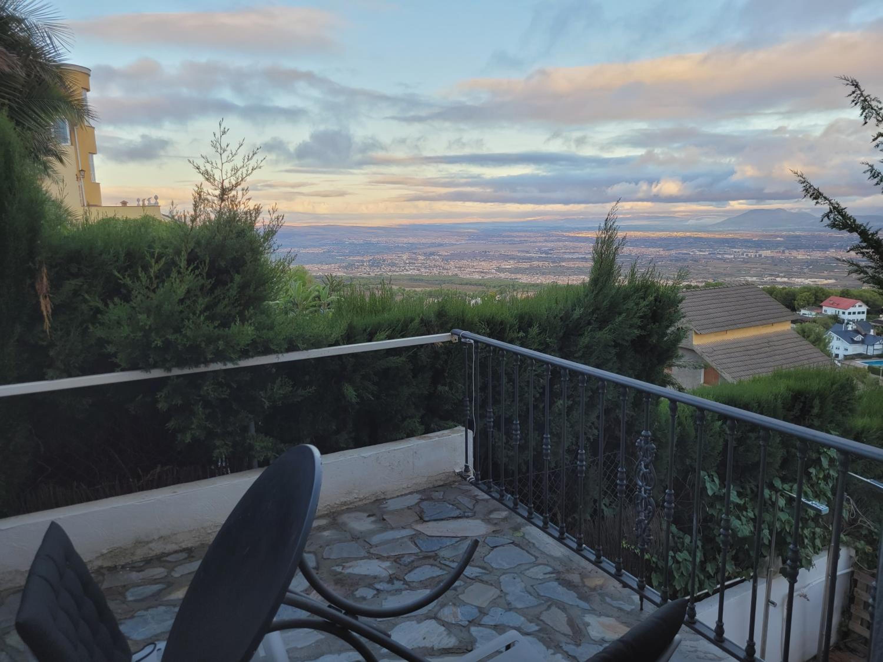 Double Room with Balcony - Photo 5