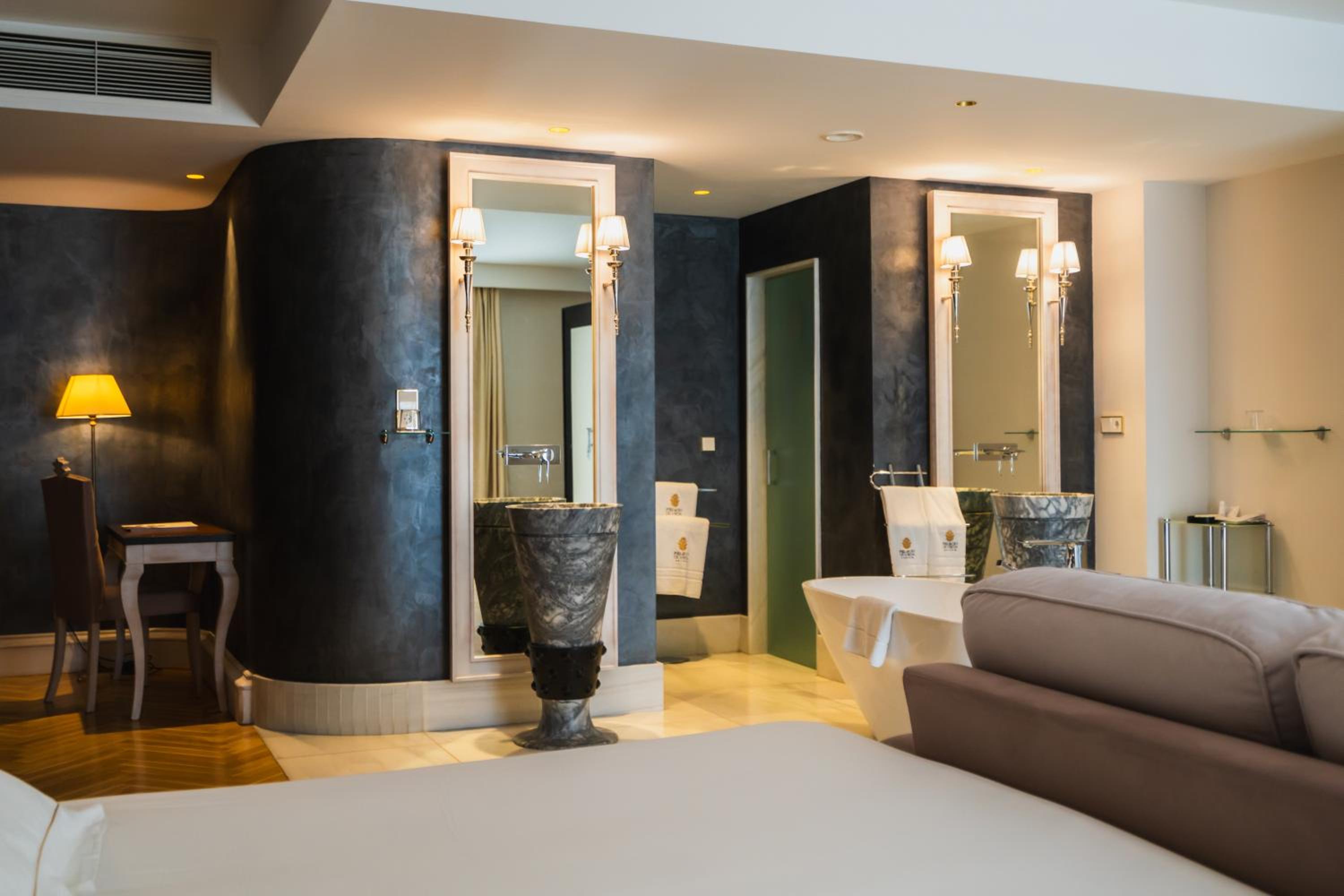 Suite Familiar Junior (3 adultos + 1 niño)