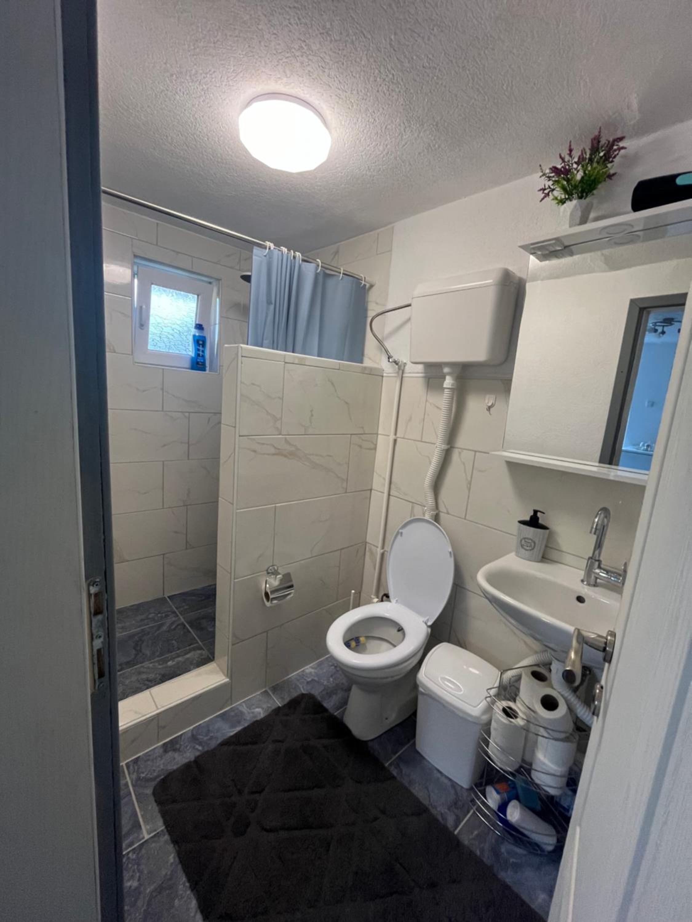 Deluxe Double Room with Extra Bed photo 2