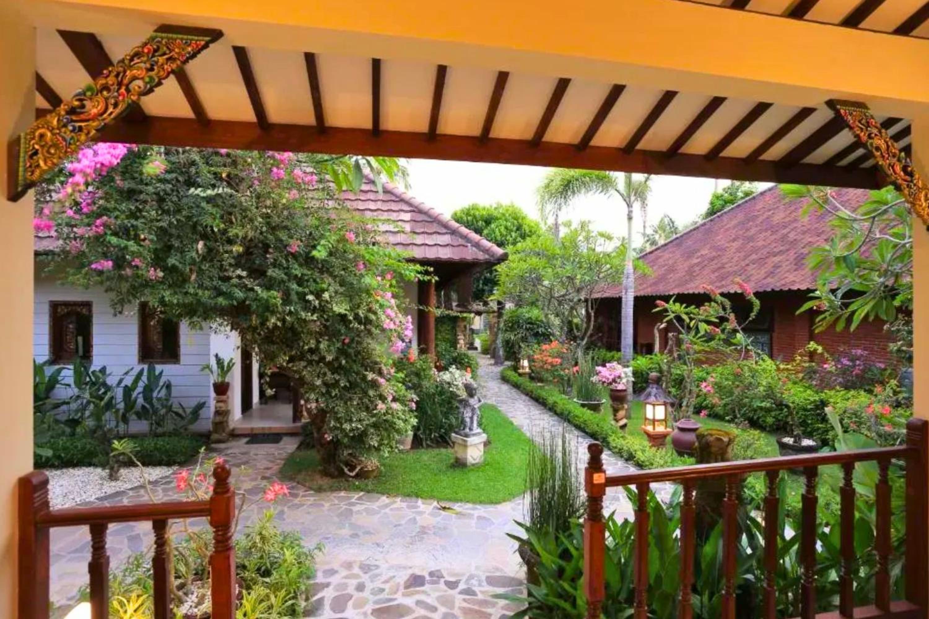 Double Room with Garden View photo 2
