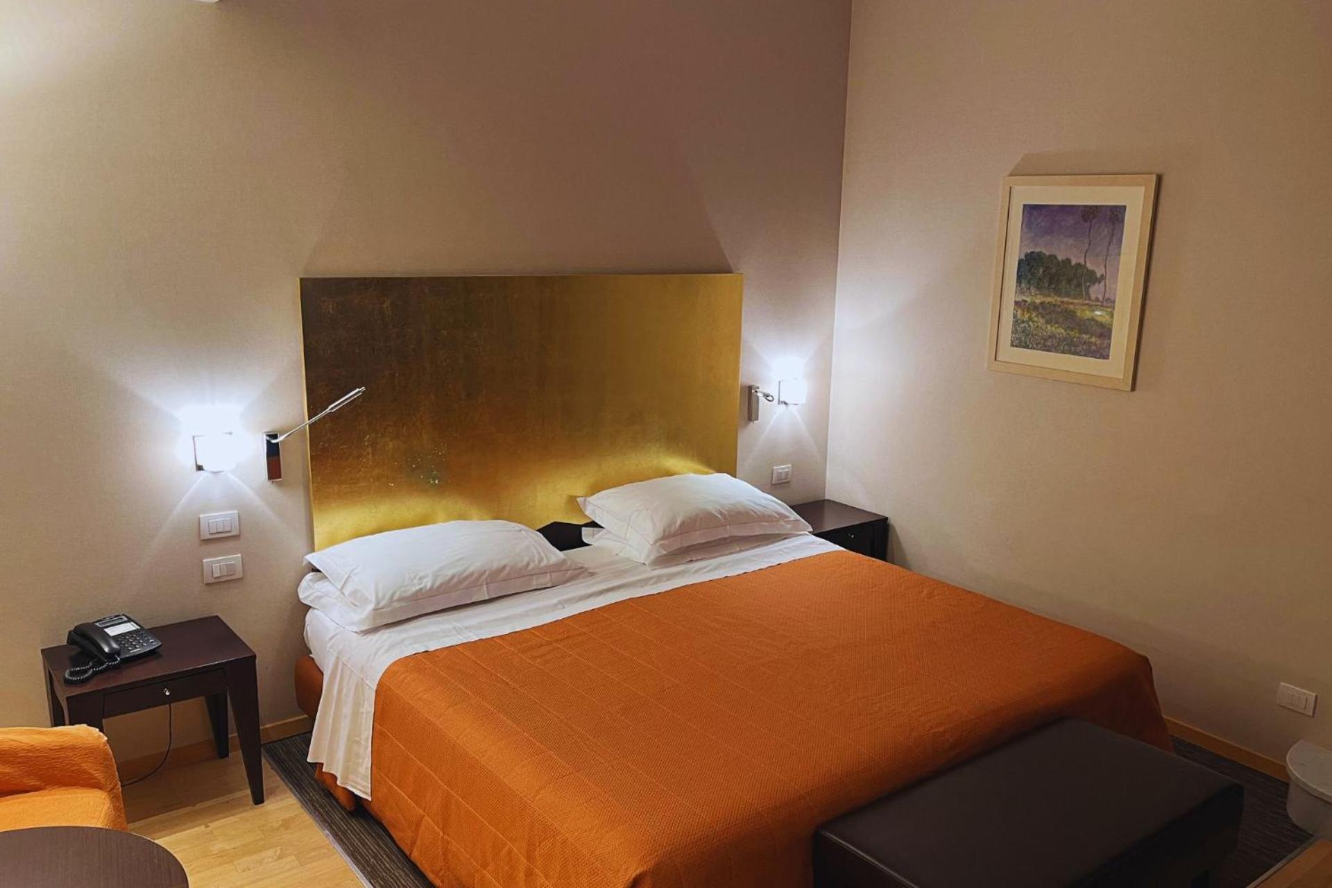 Double Room - Photo 3