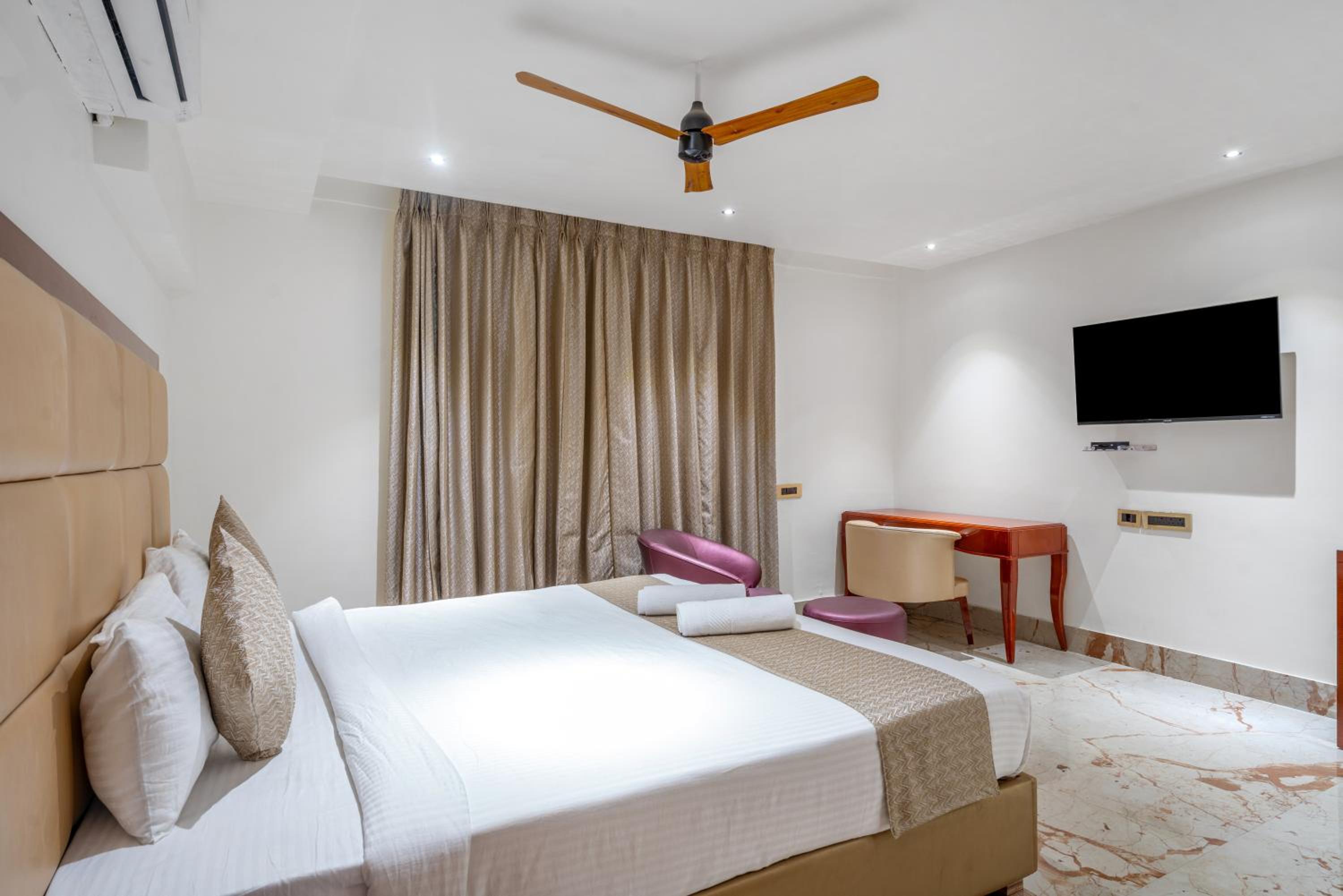 Suite with City View