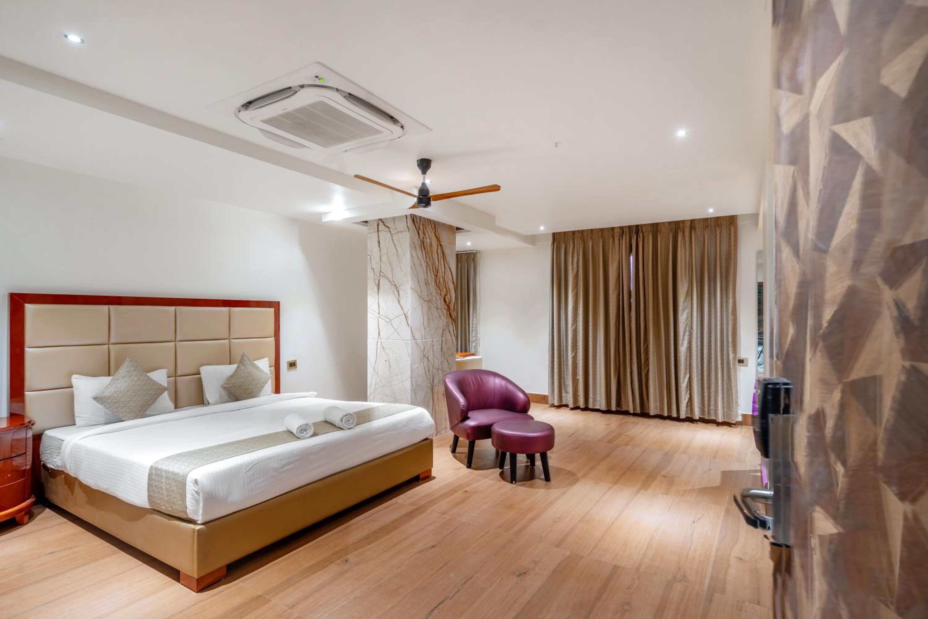 King Room