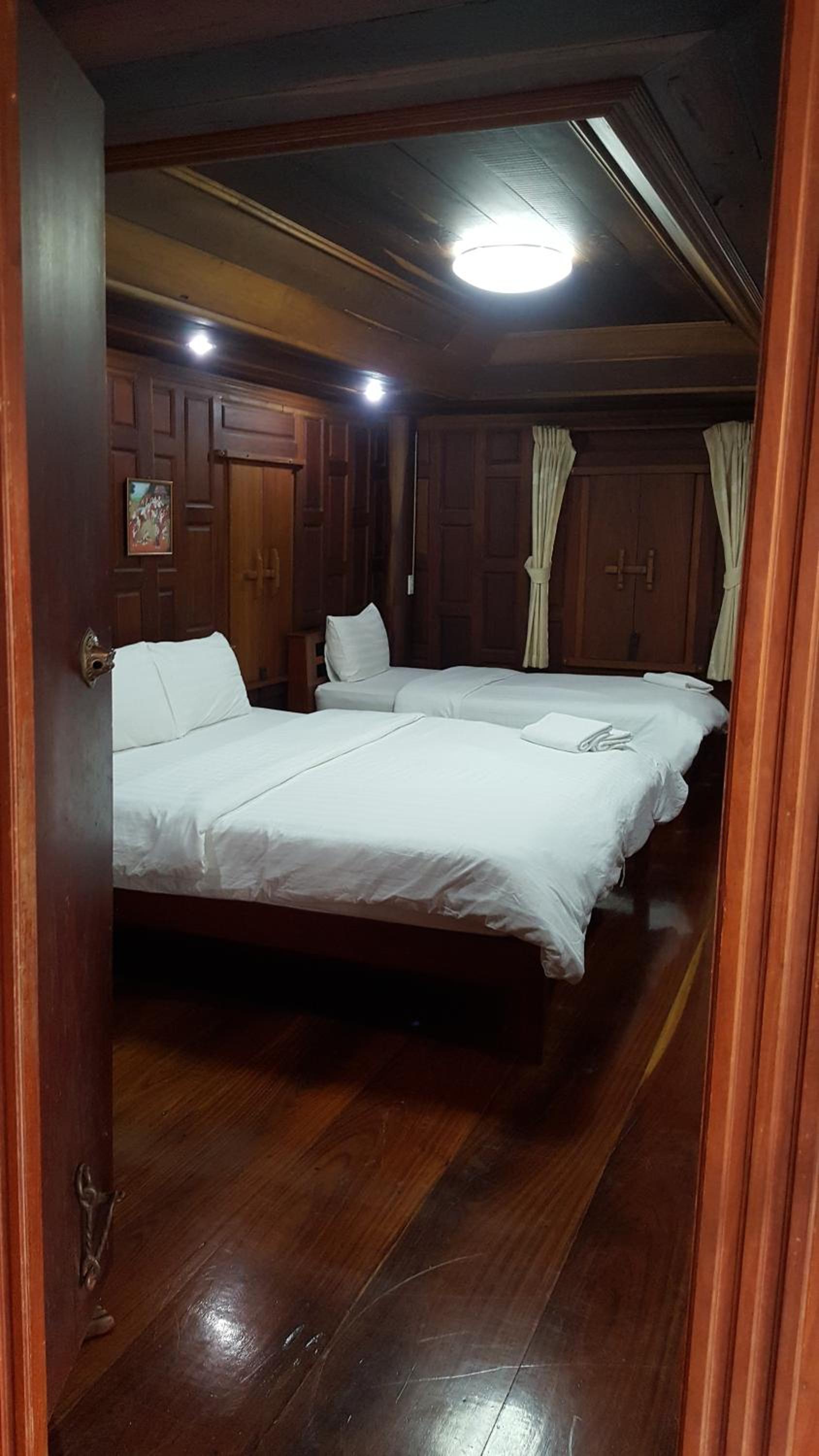 Standard Bungalow (3 Adults)