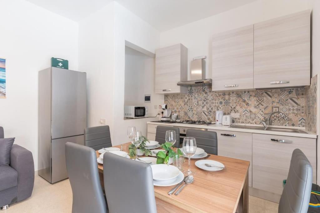 Three-Bedroom Apartment With Balcony