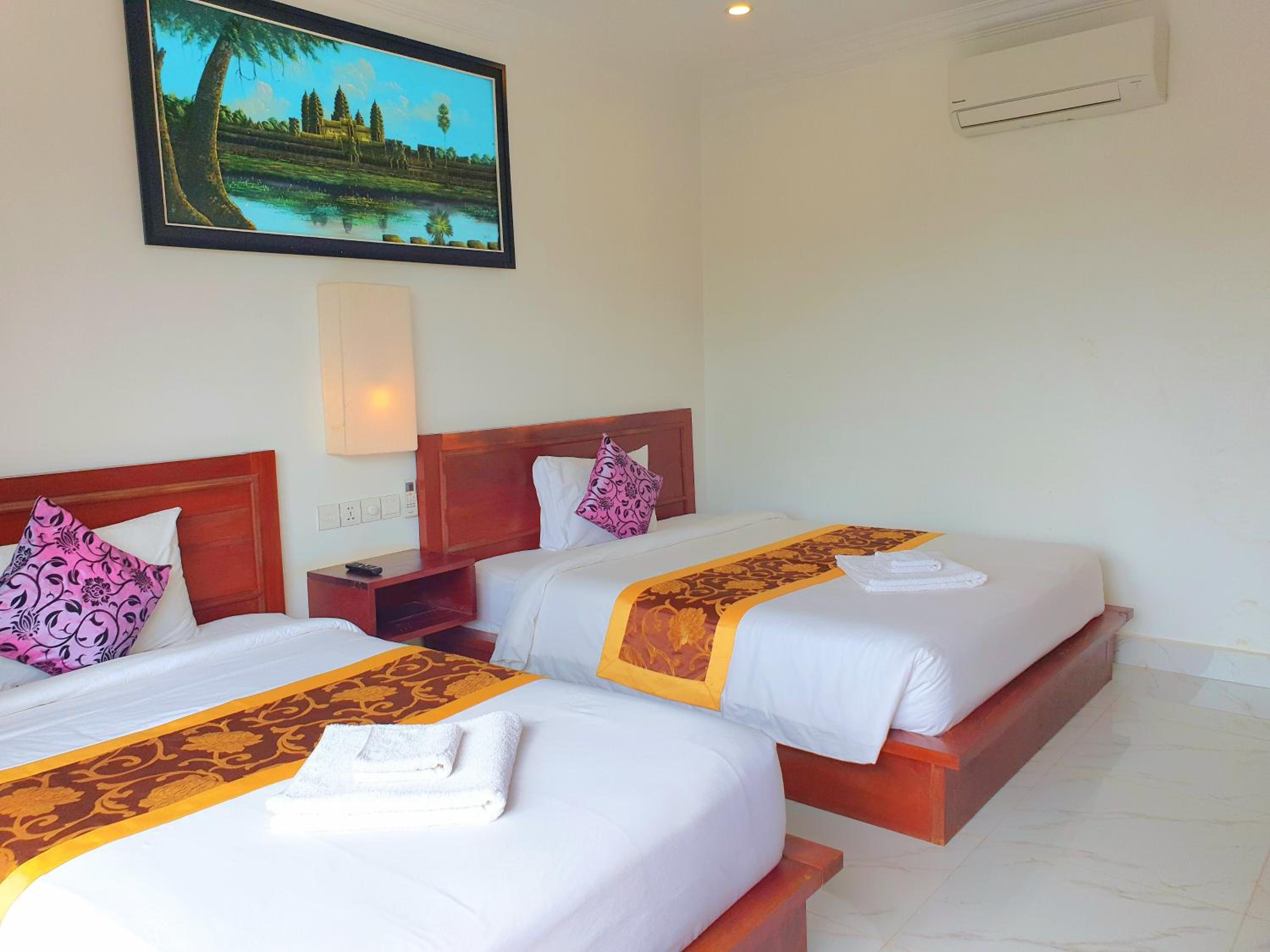 Deluxe Twin Room With Balcony photo 3