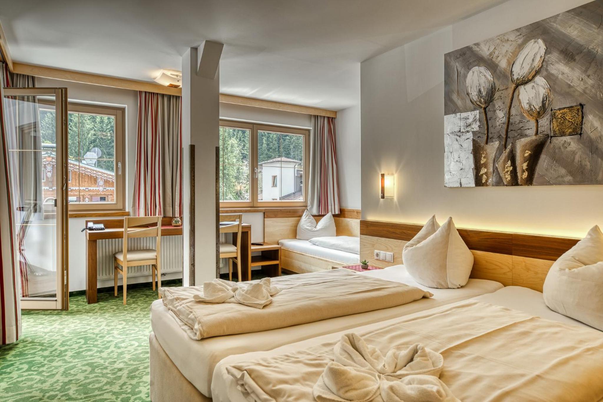Comfort Triple Room with Balcony photo 1