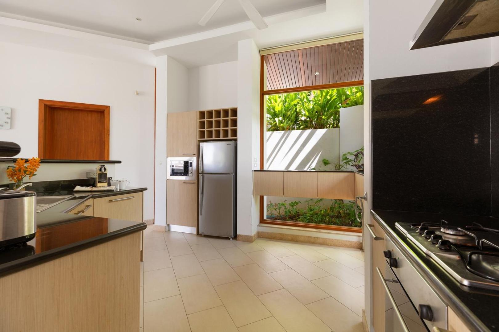 Villa photo 2