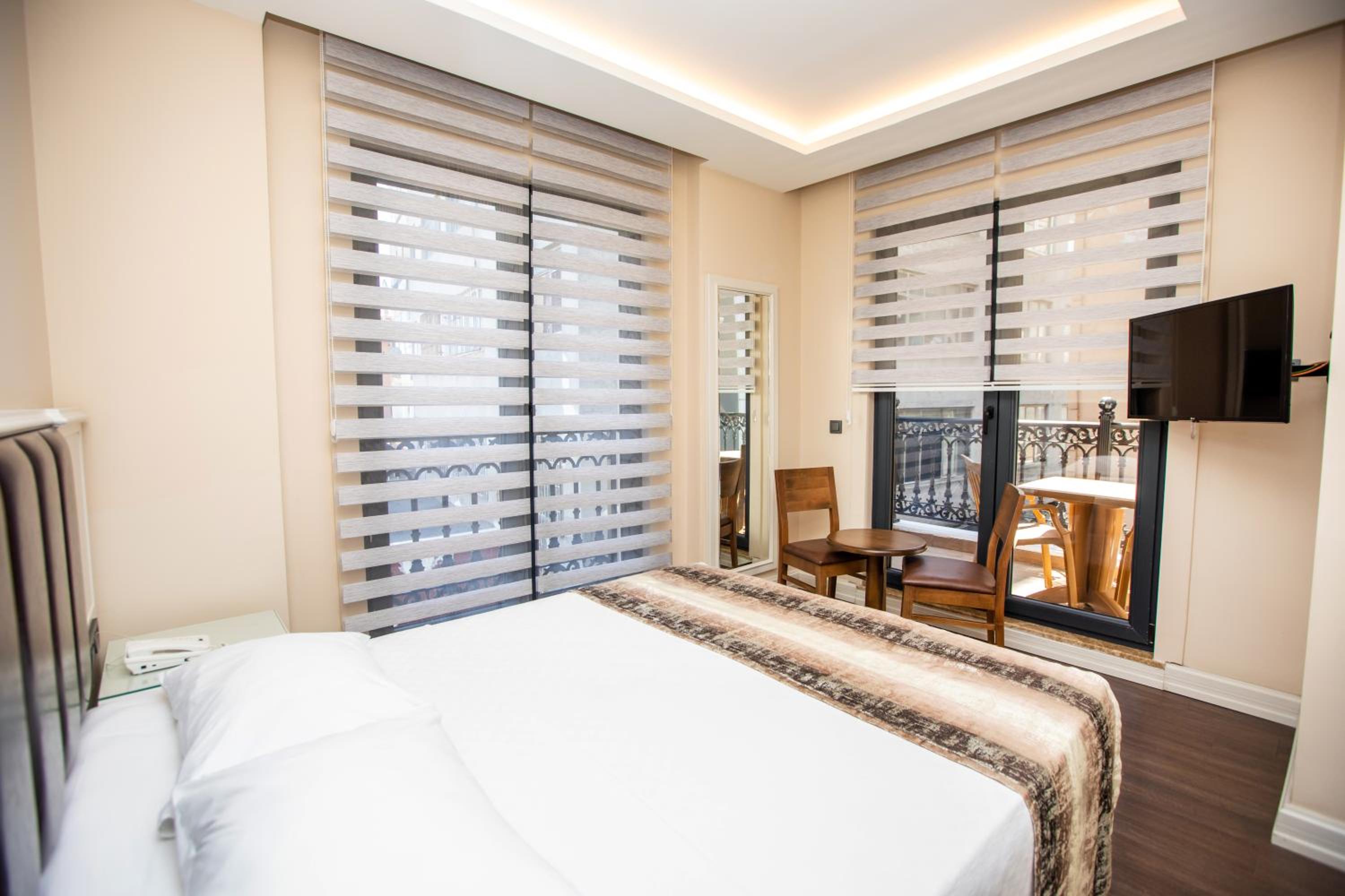 Standard Double Room photo 2