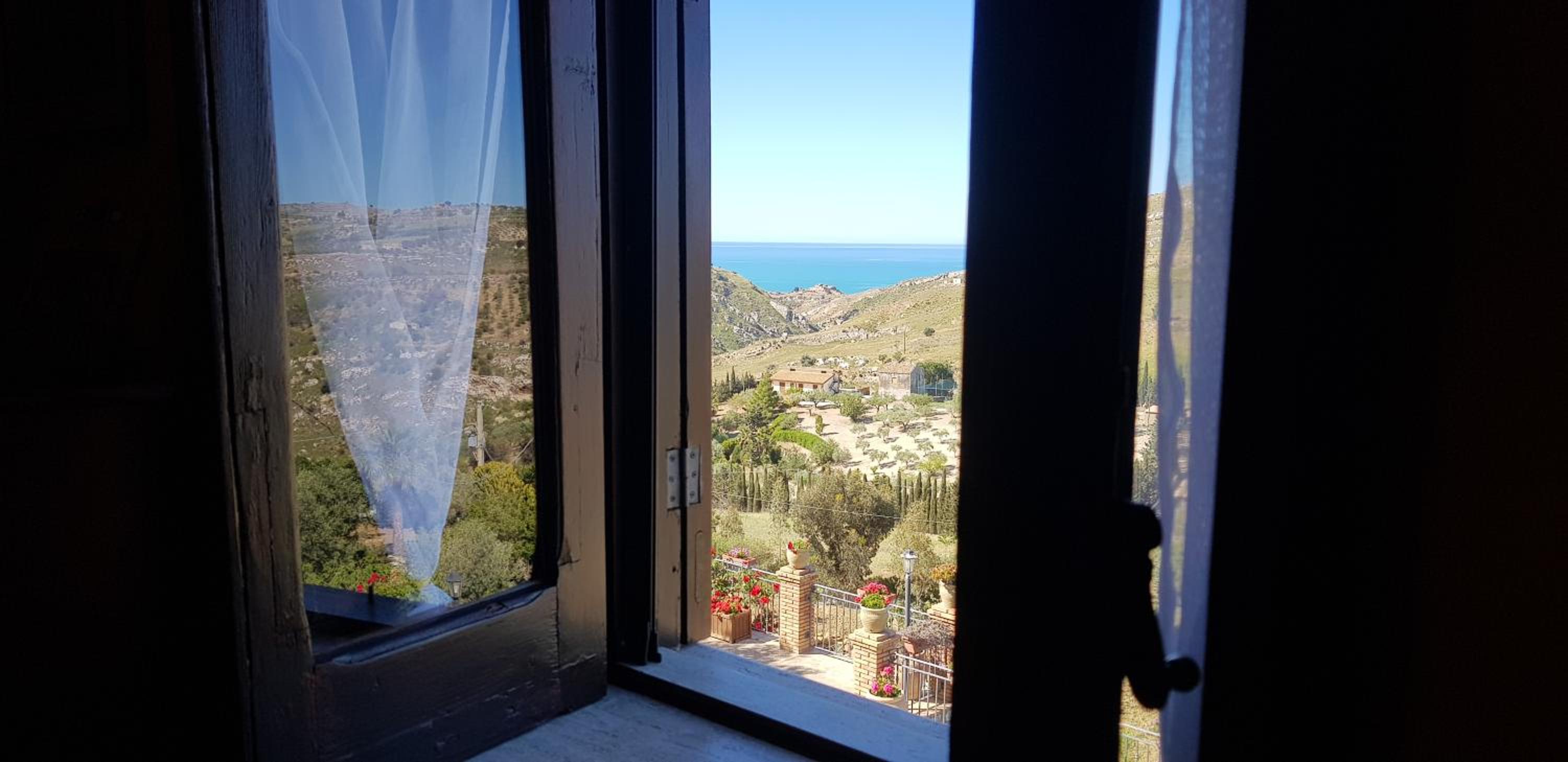 Single Room with Sea View photo 3