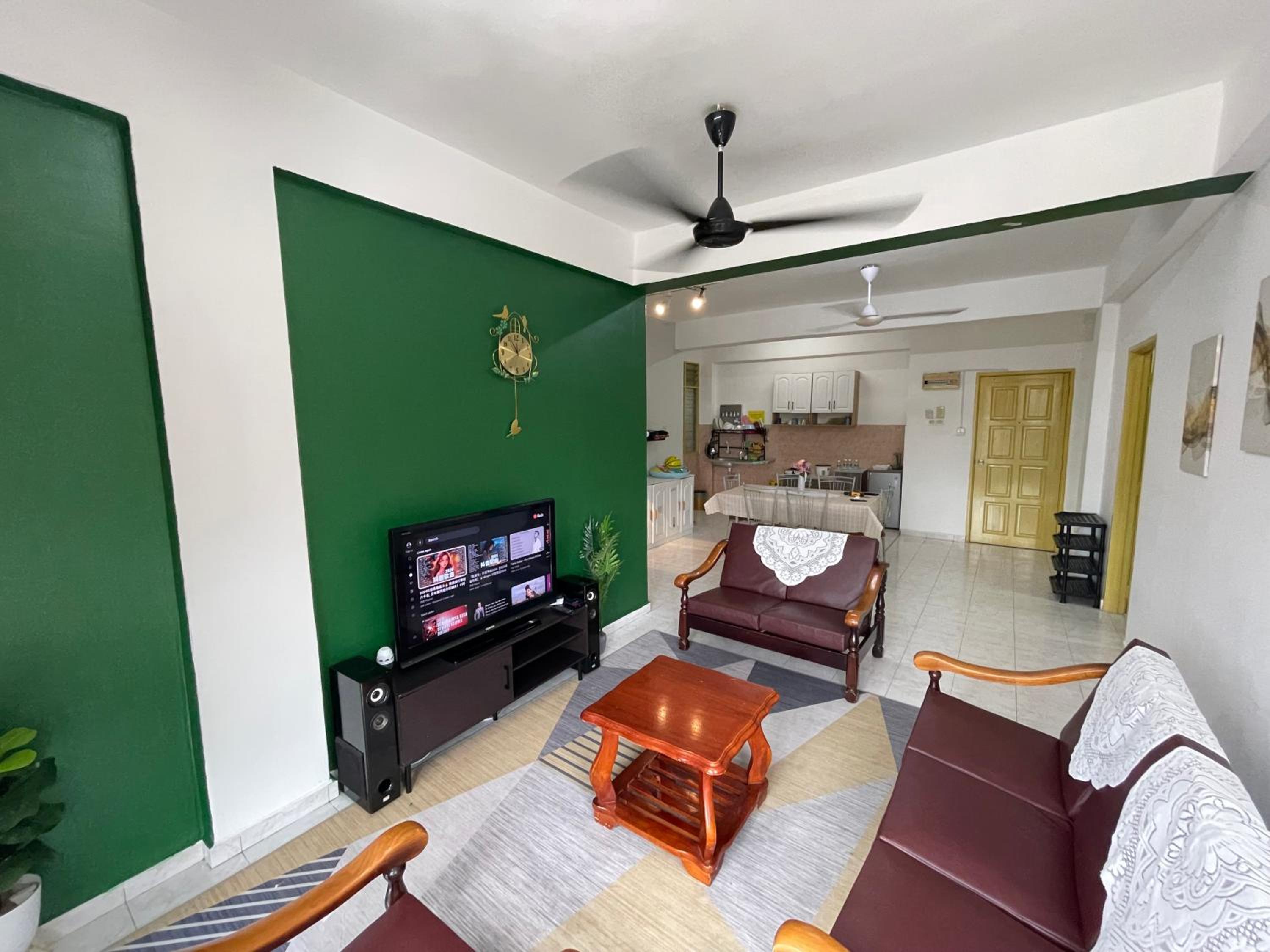 Apartment photo 1