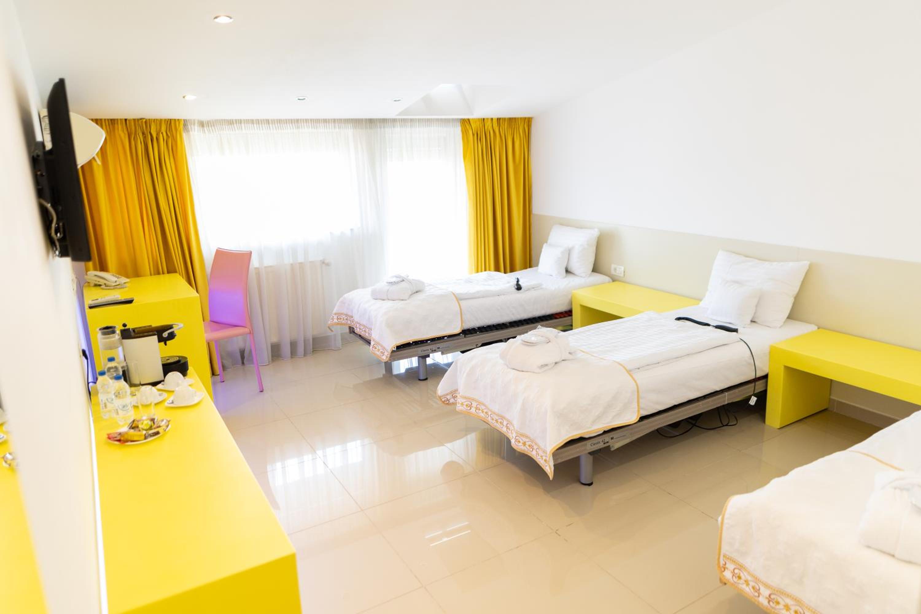 Budget Triple Room - Photo 2