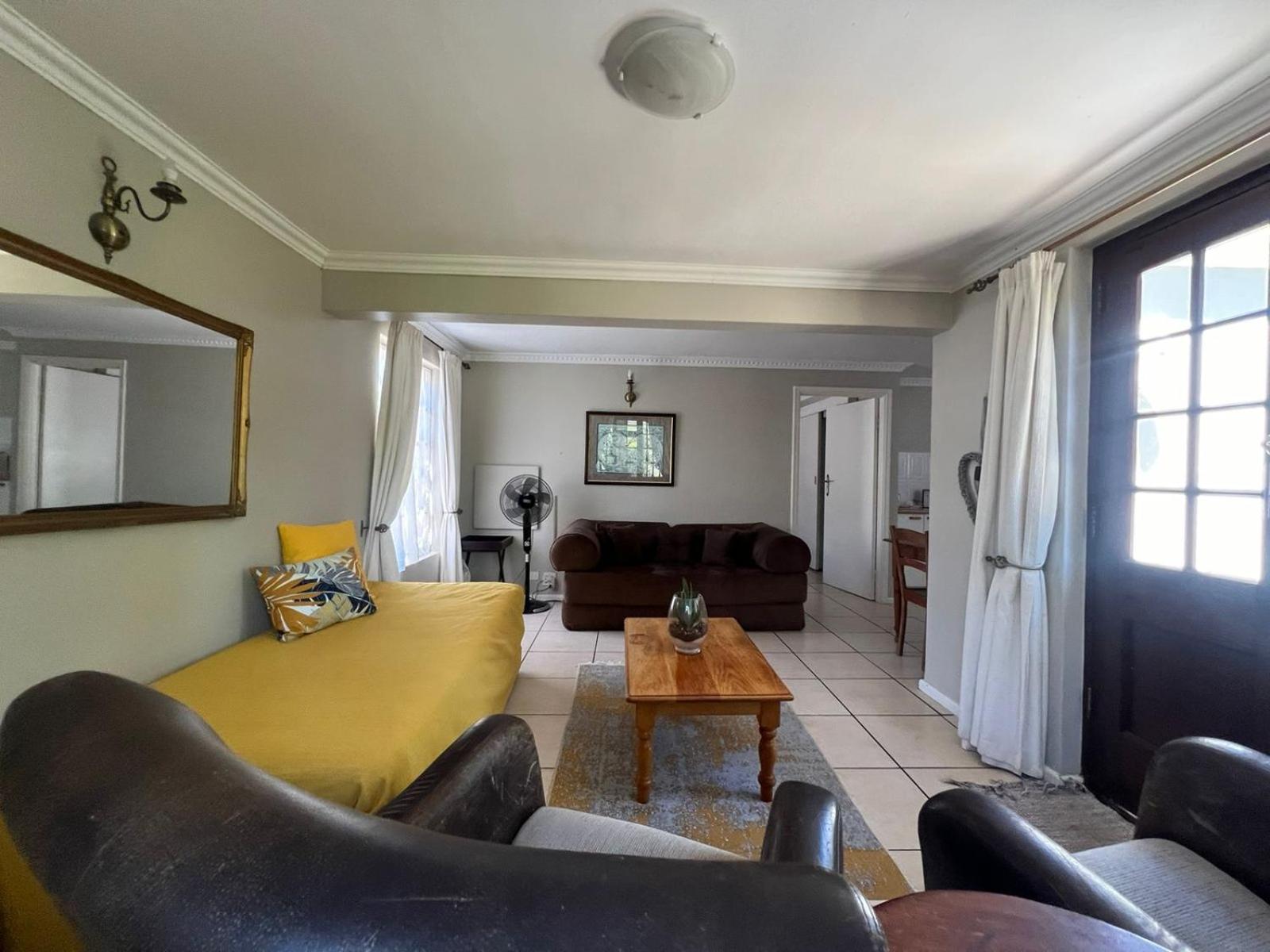 One-Bedroom Apartment - Photo 5