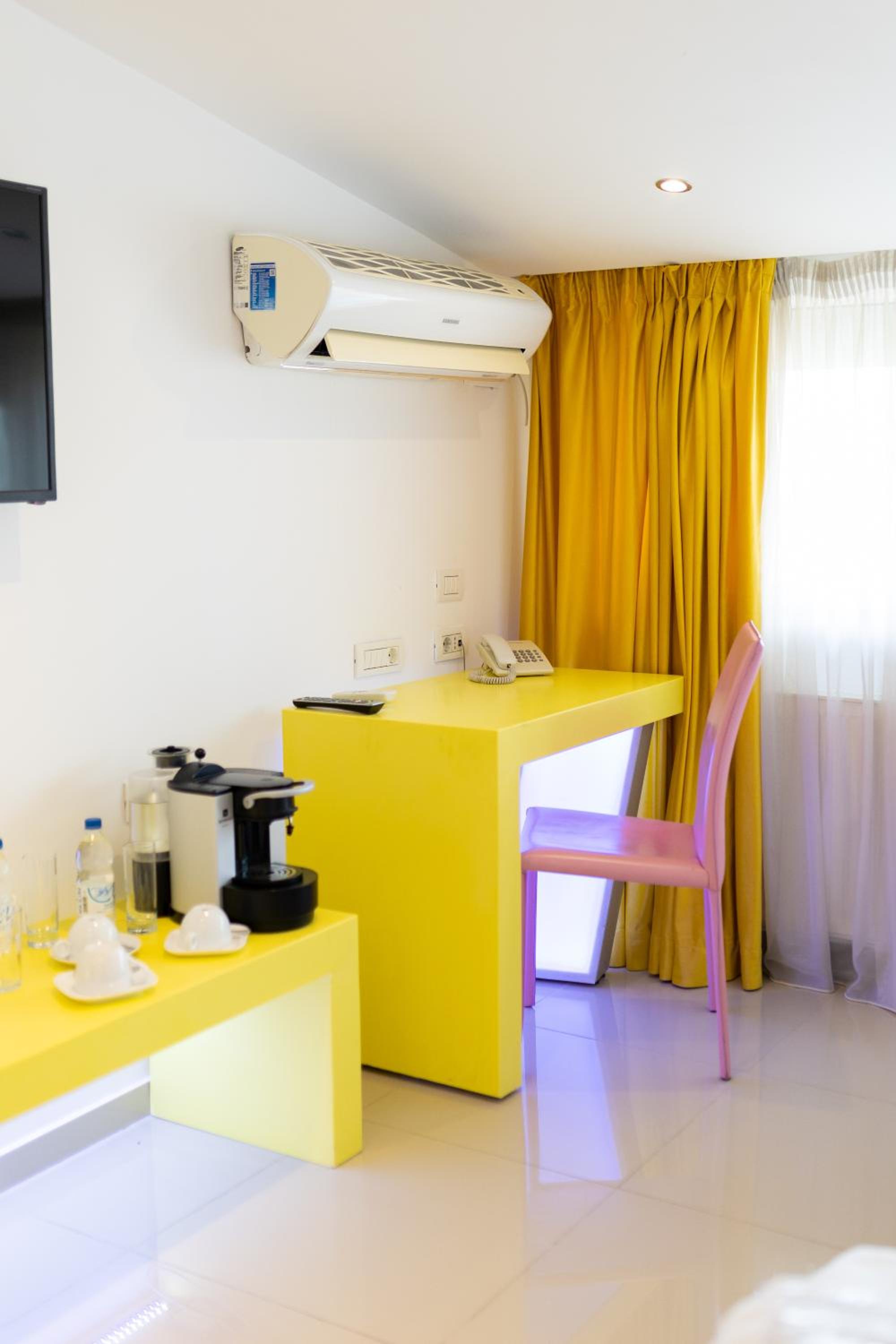 Budget Triple Room - Photo 8