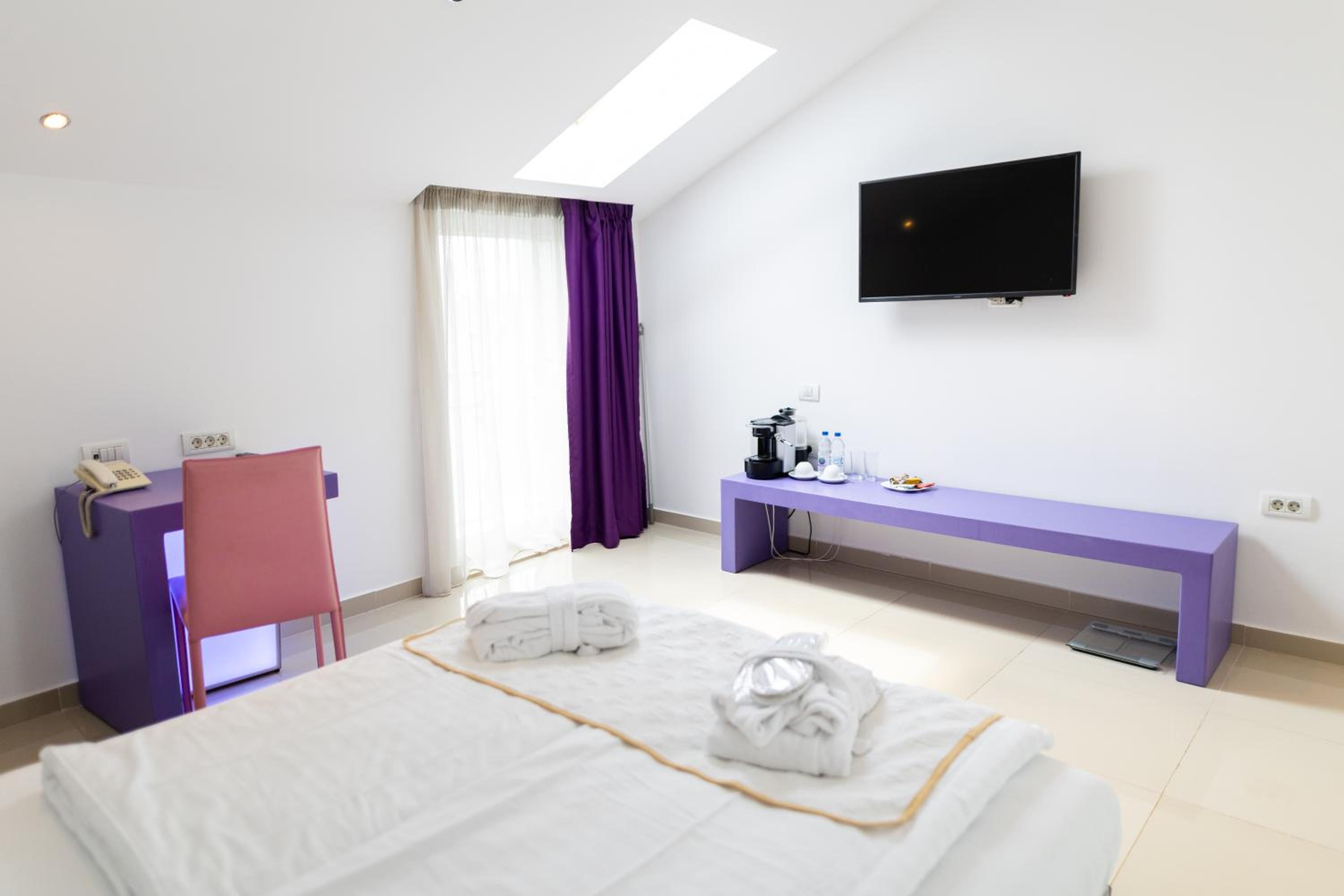 Special Offer - Double or Twin Room - Photo 17