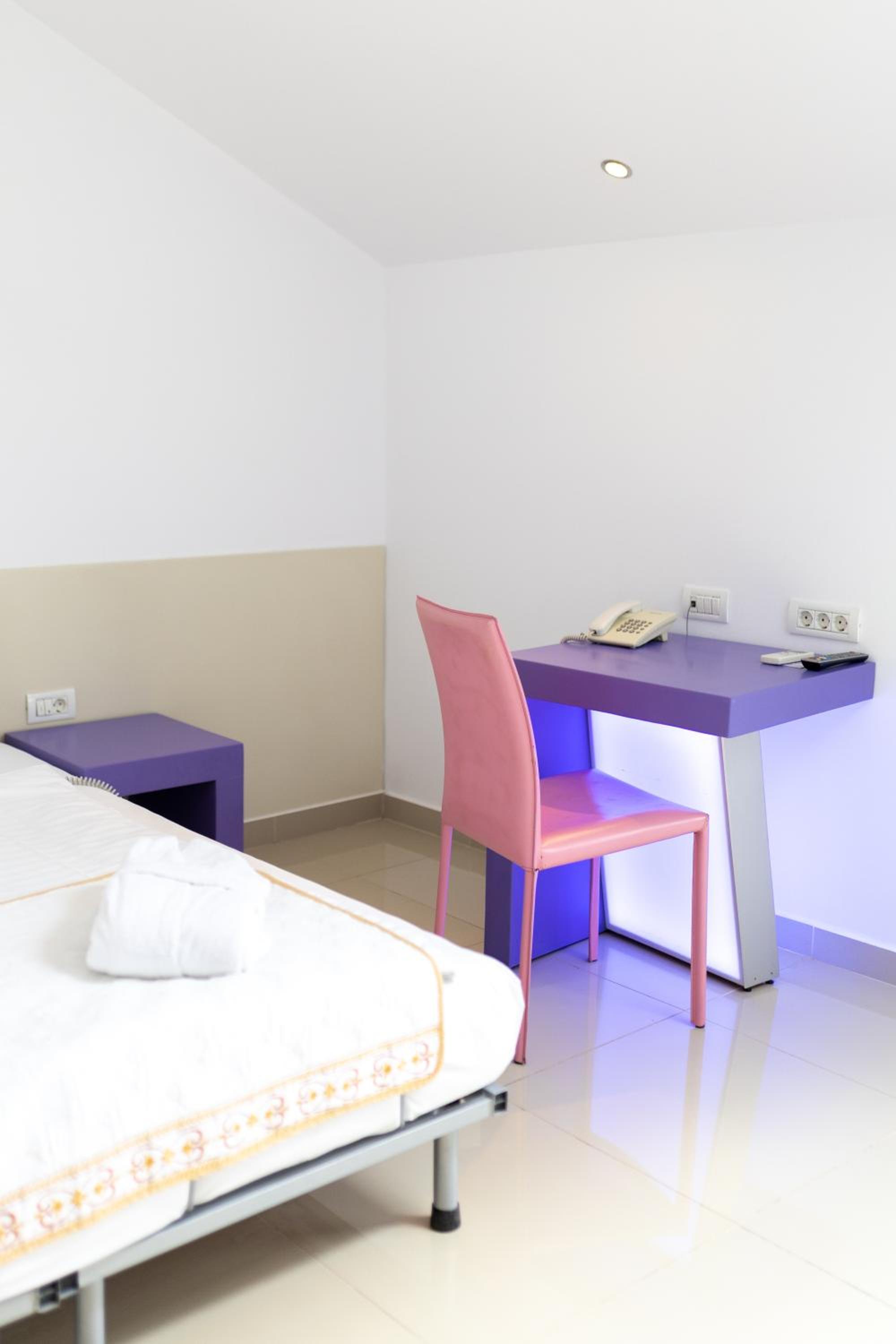 Special Offer - Double or Twin Room - Photo 24