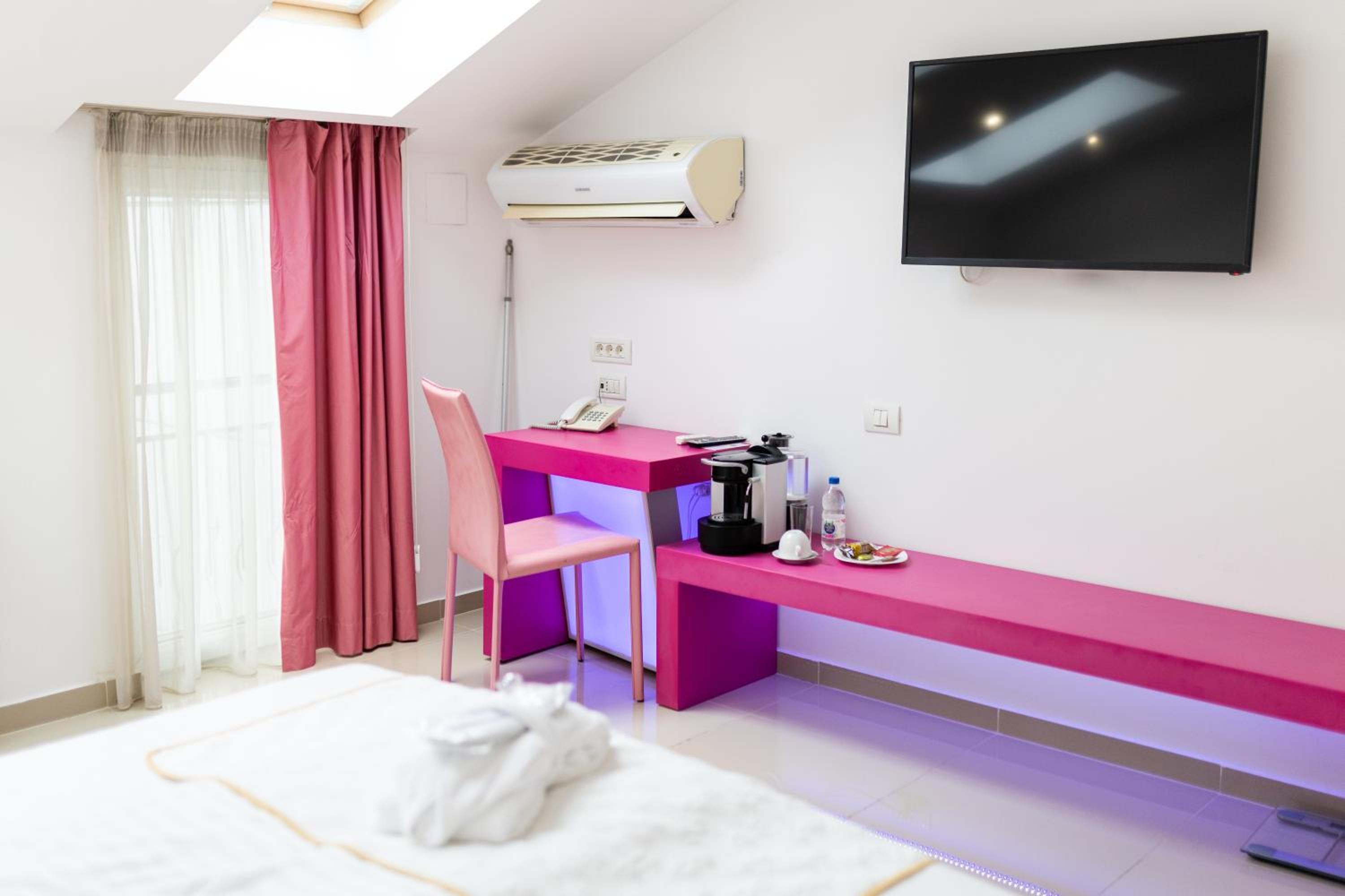 Special Offer - Double or Twin Room - Photo 16