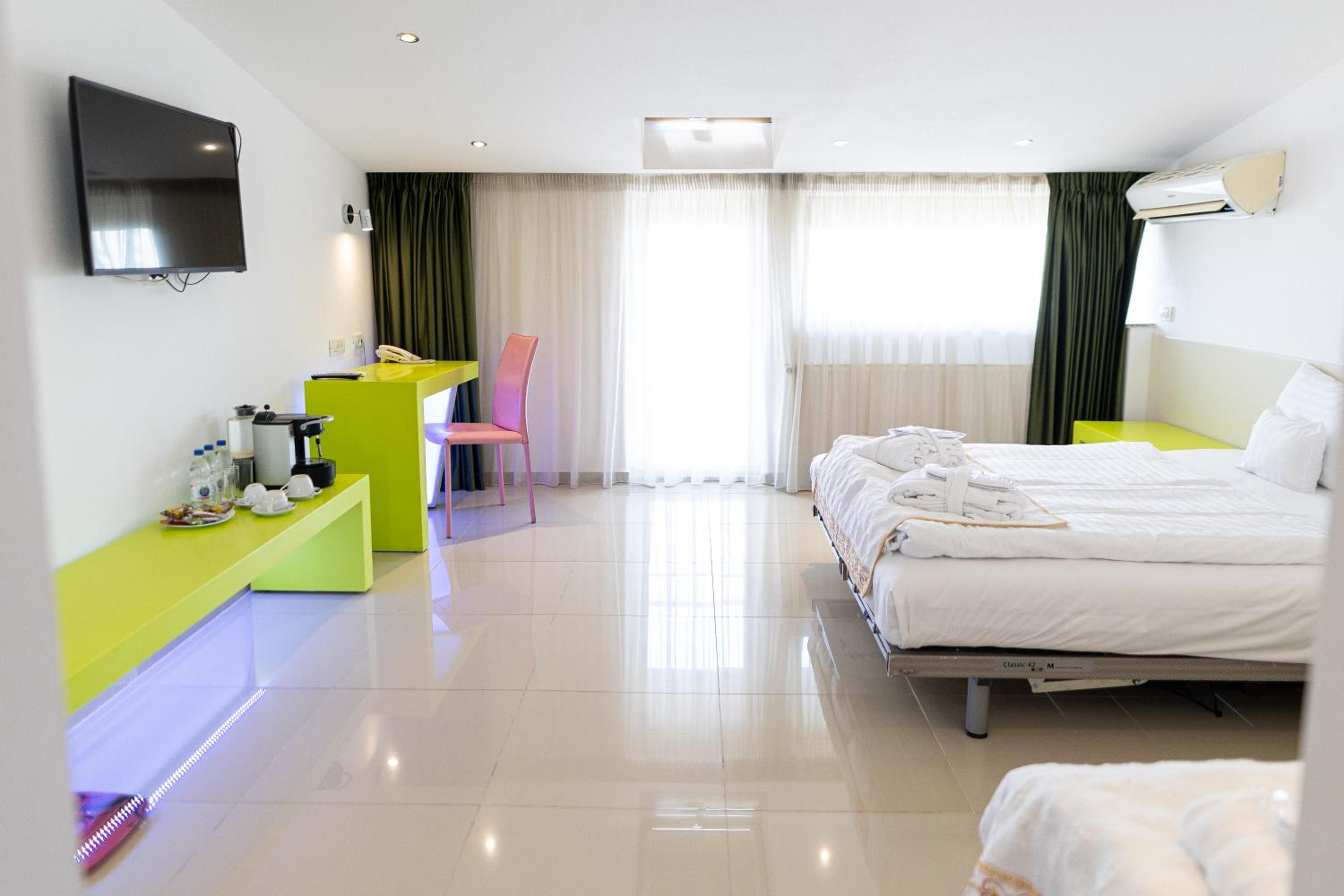 Budget Triple Room - Photo 4
