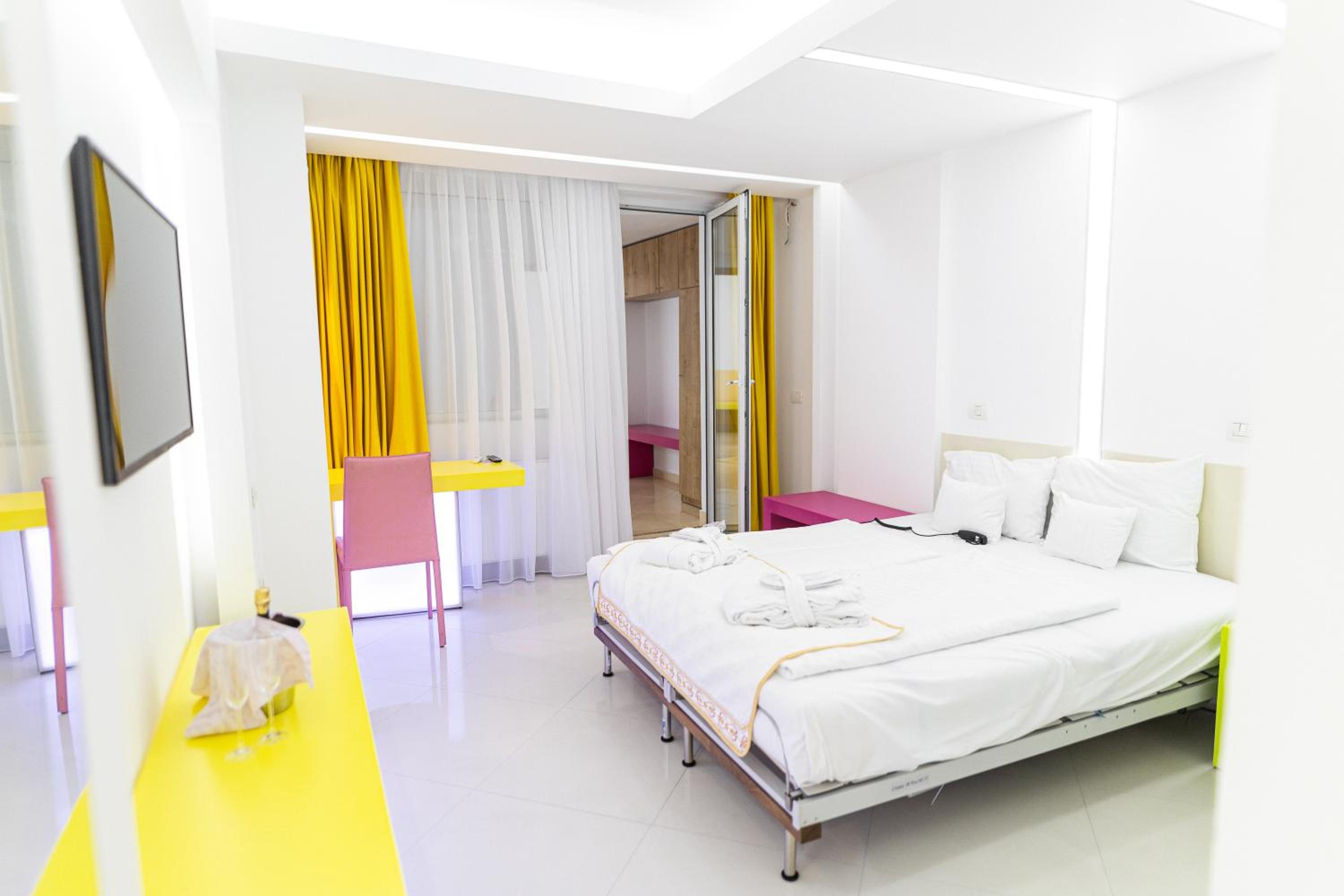 Family Suite - Photo 1