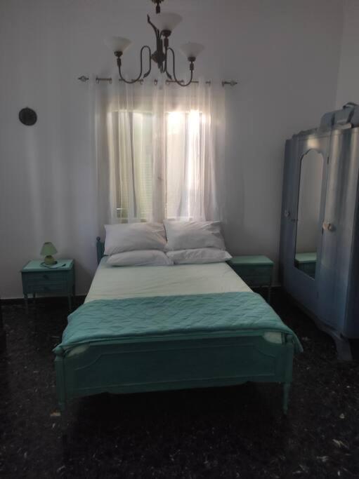 One-Bedroom House photo 1