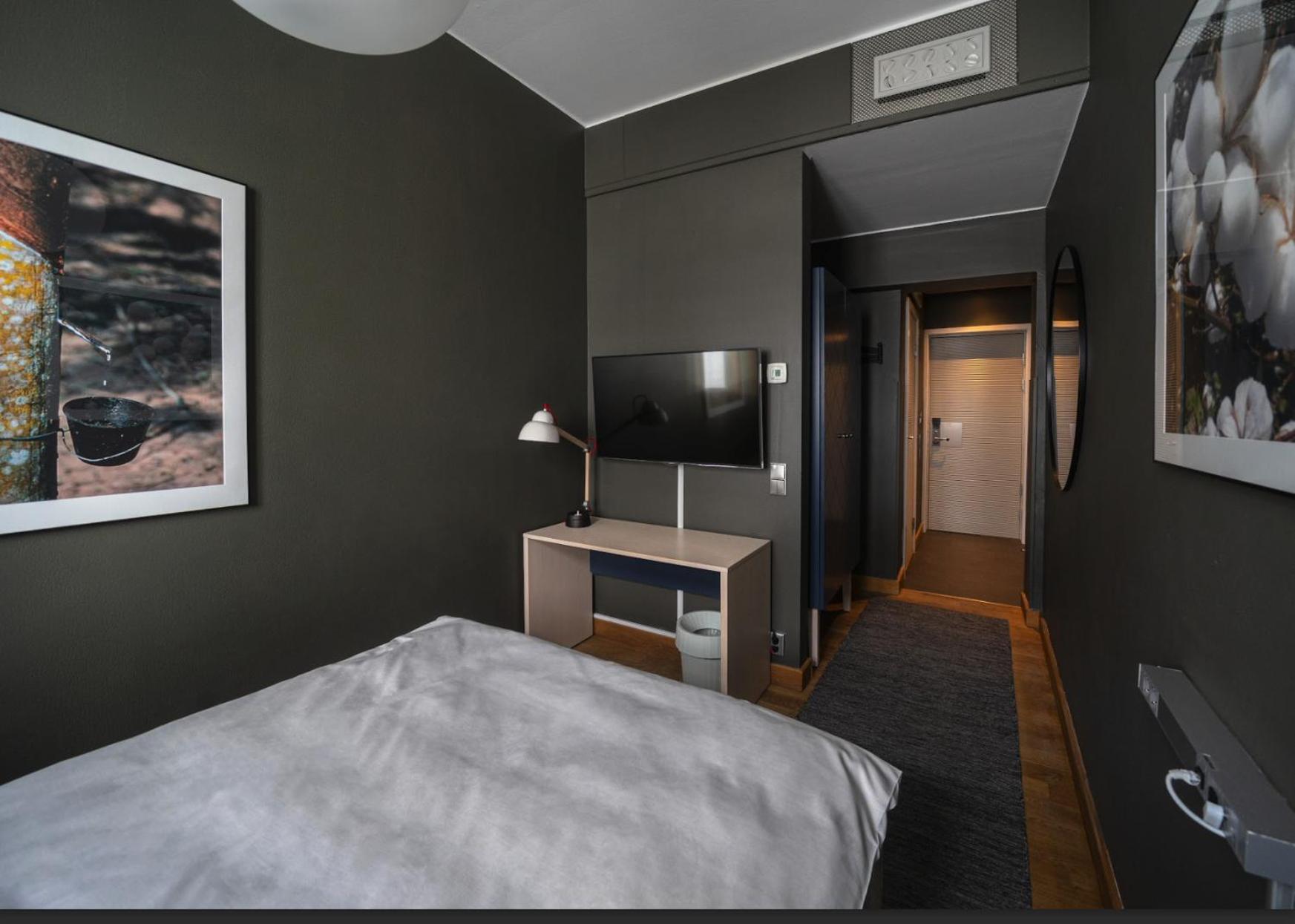 Small Double Room - Photo 1