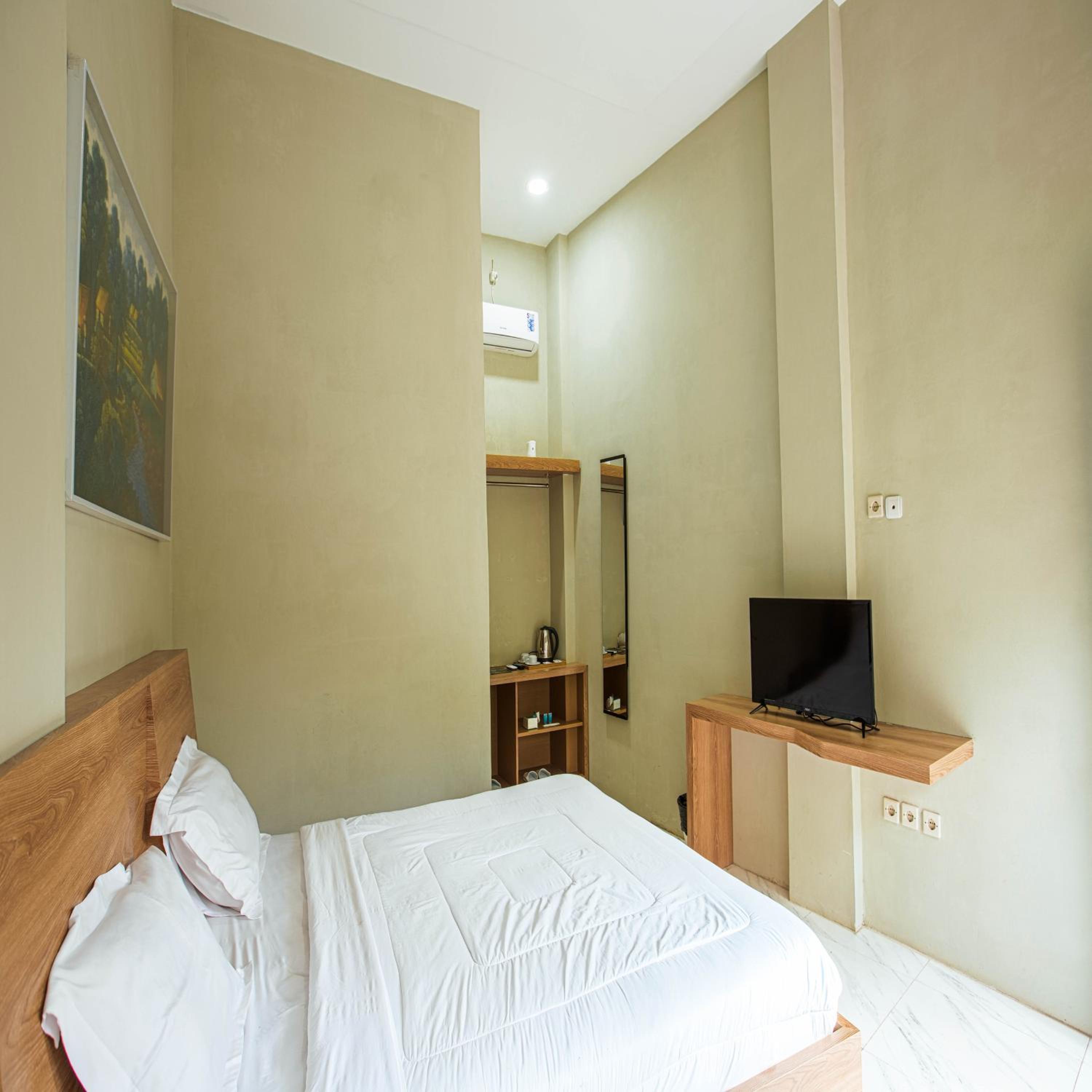 Standard Double Room - Photo 6