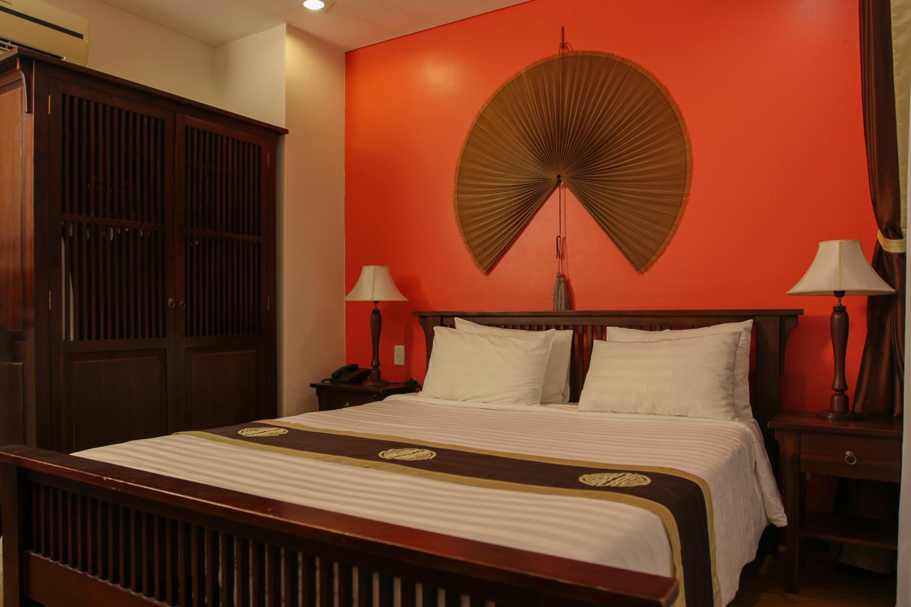 Main Suite - Photo 17
